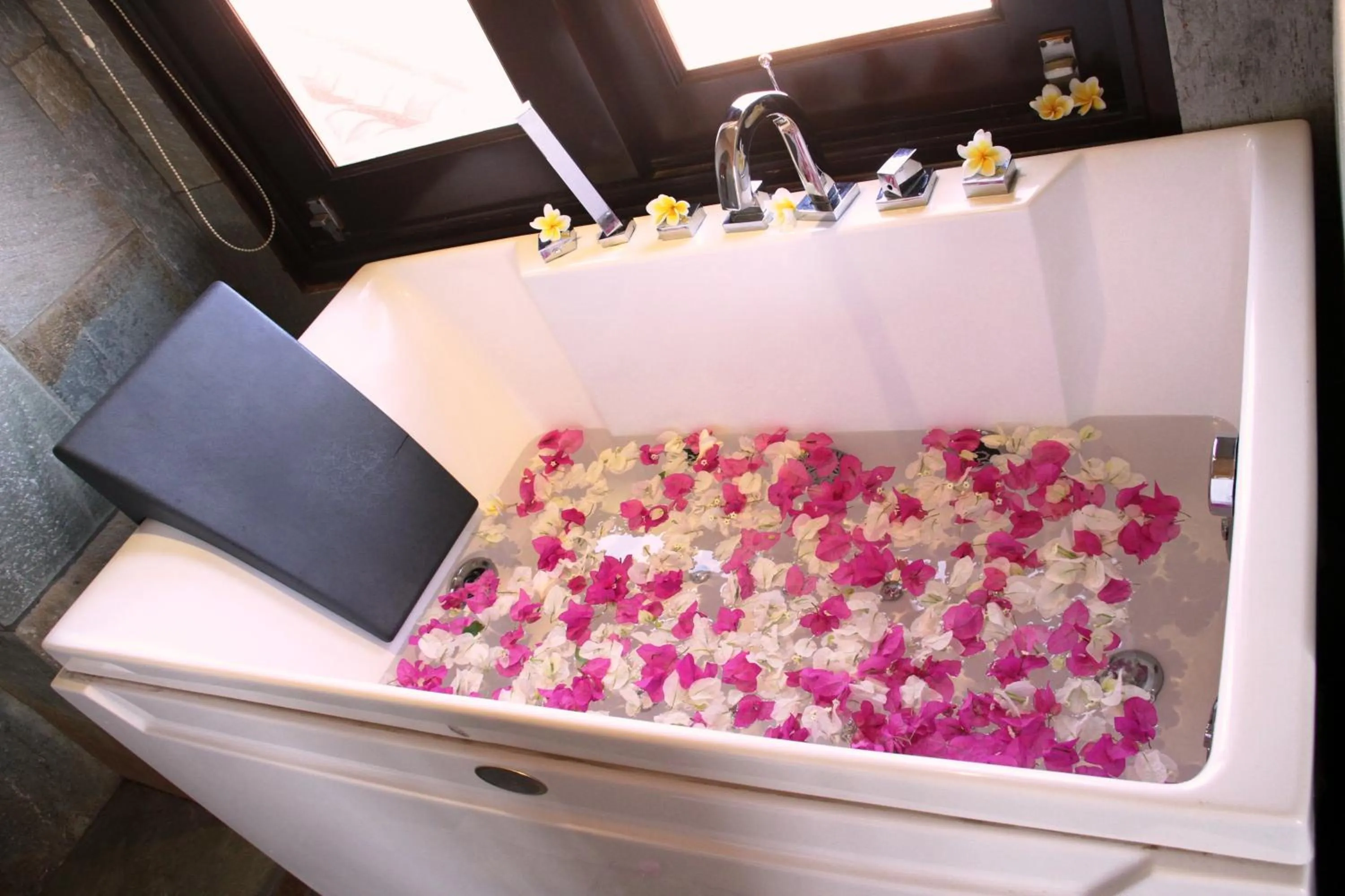 Bathroom in Poshanu Boutique Resort