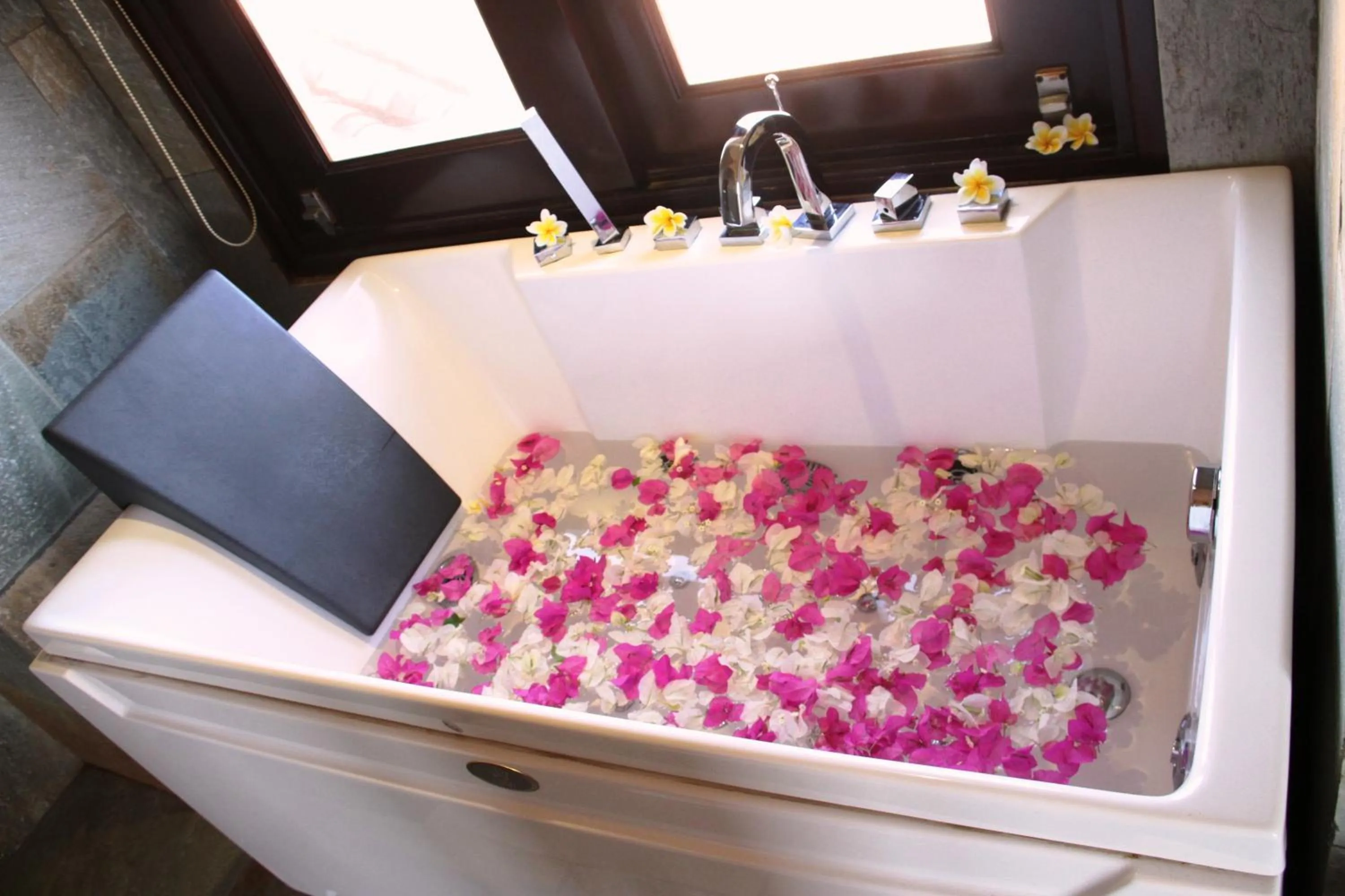 Bathroom in Poshanu Boutique Resort