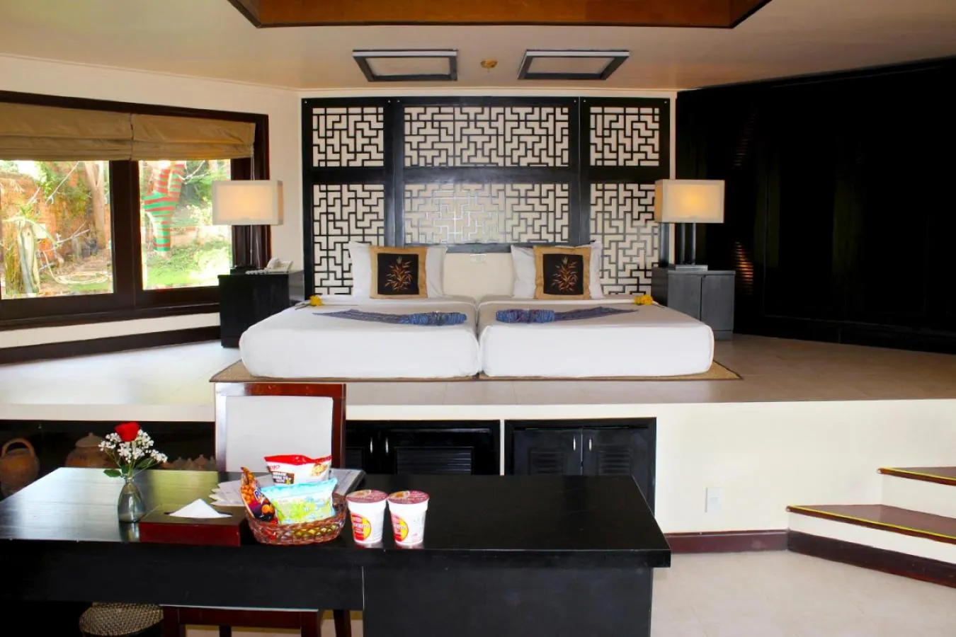 TV and multimedia, Bed in Poshanu Boutique Resort