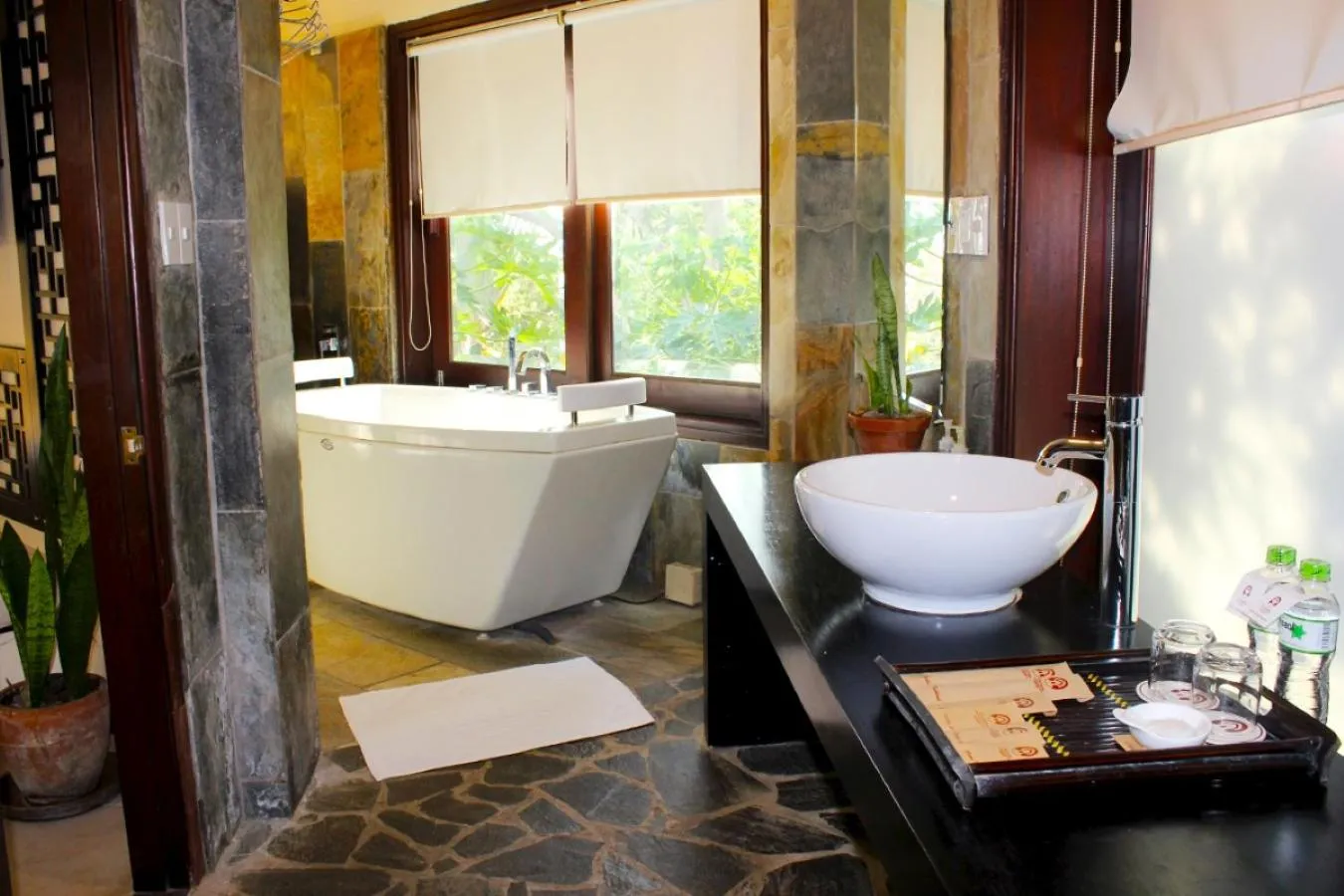 Luxury Bungalow Garden View in Poshanu Boutique Resort