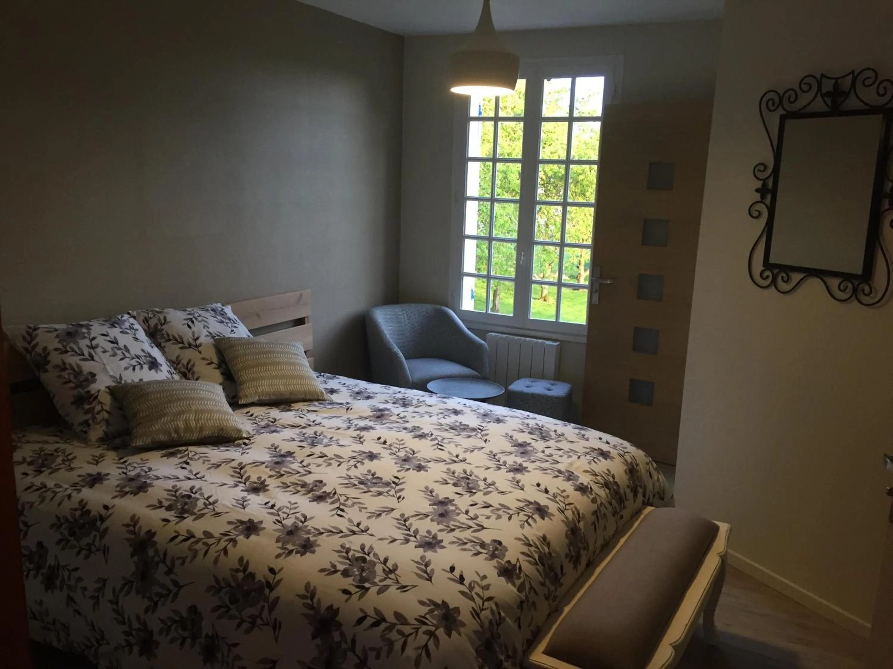 Bed in Chambres D'hôtes le clos de la Bertinière petit déjeuner inclus