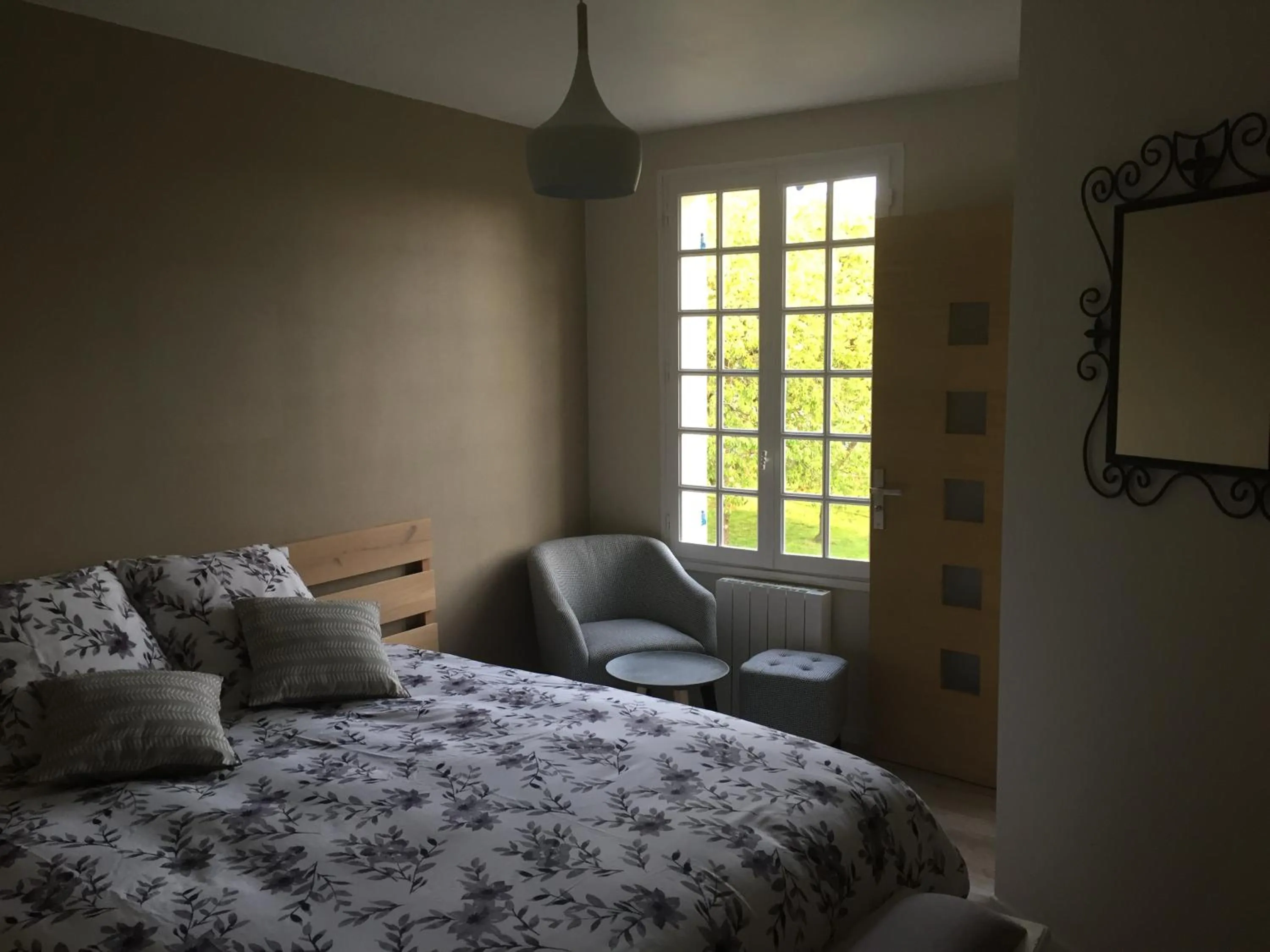 Bed in Chambres D'hôtes le clos de la Bertinière petit déjeuner inclus