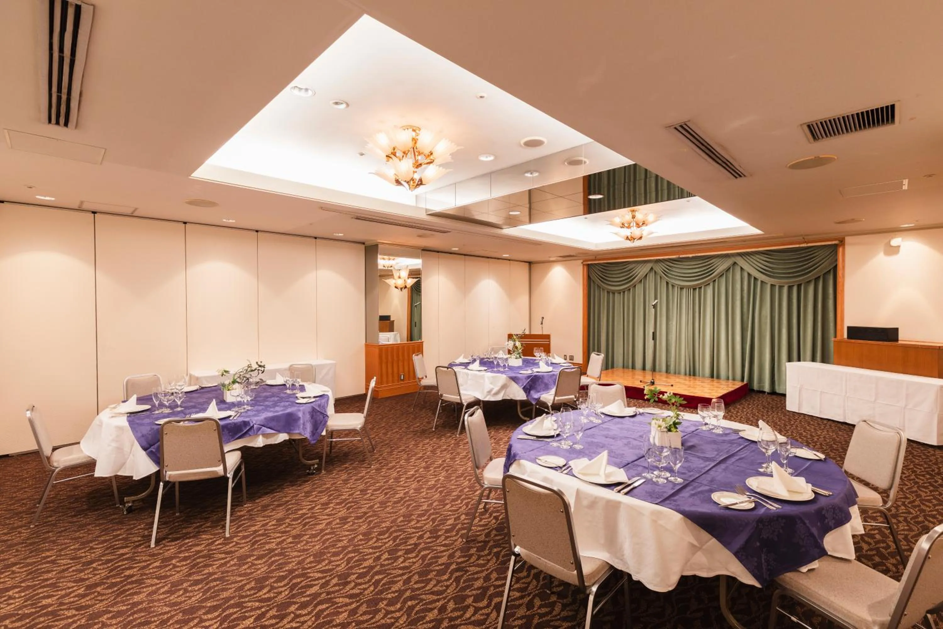Banquet/Function facilities in Hotel Sunroute Niigata