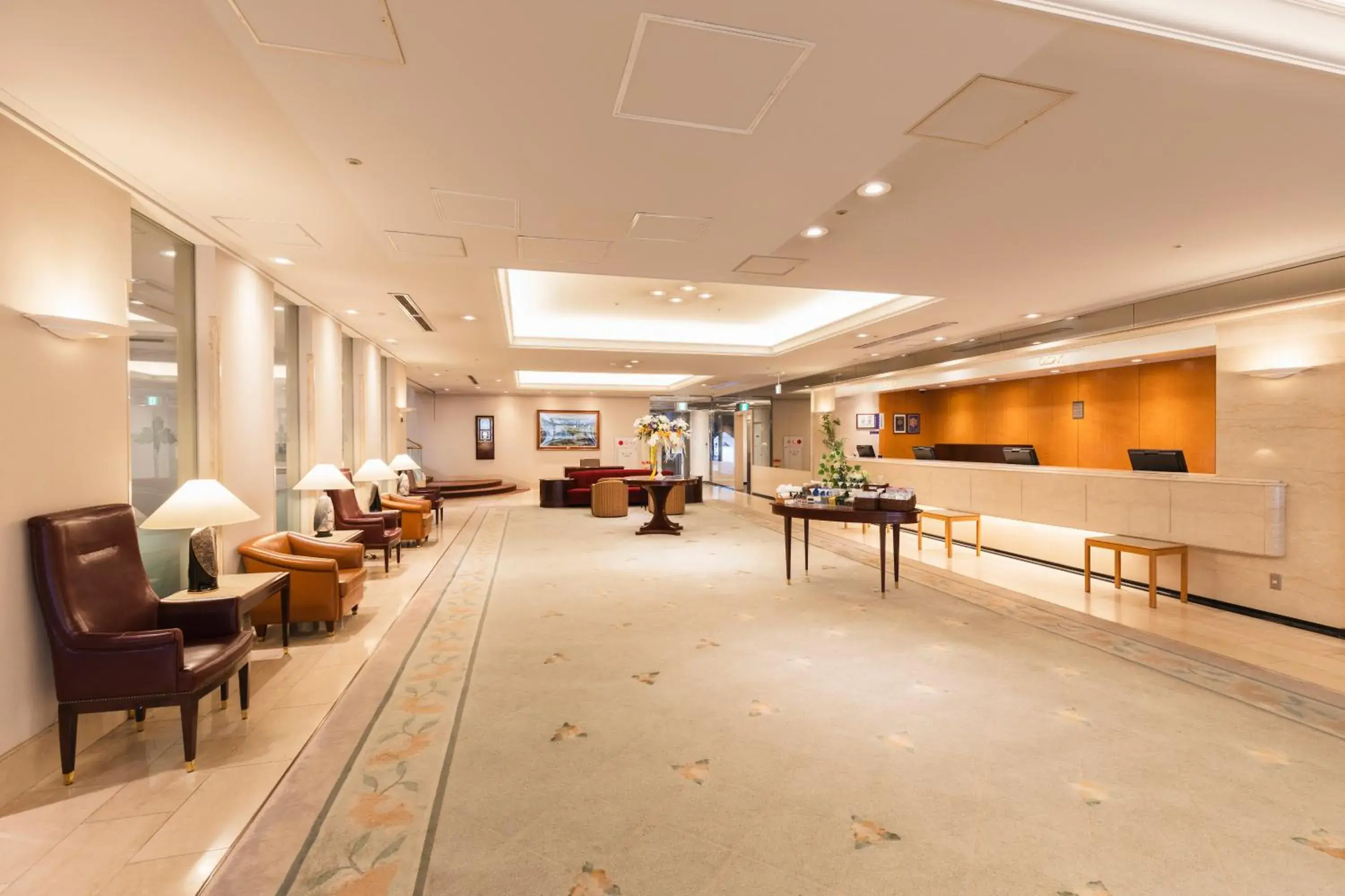 Lobby or reception in Hotel Sunroute Niigata Lobby or reception in Hotel Sunroute Niigata