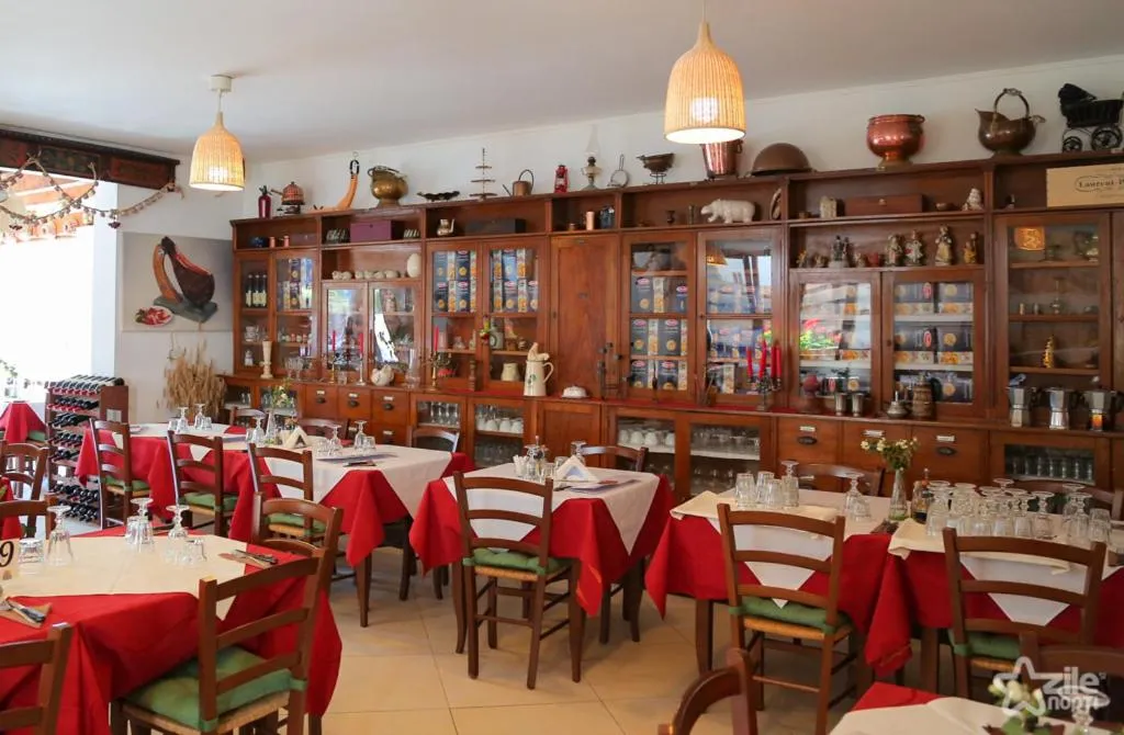 Restaurant/places to eat in Trattoria Al Gallo