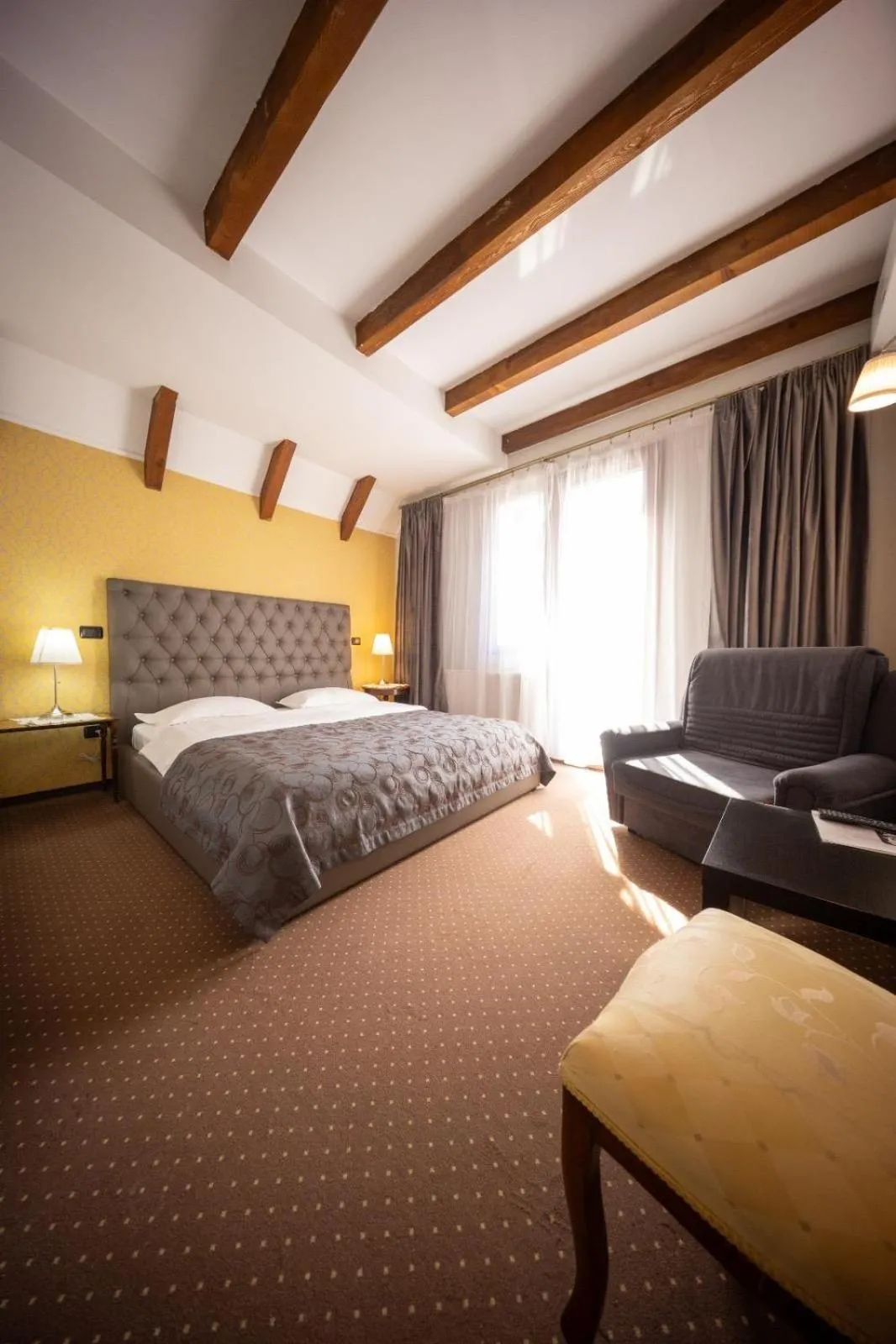 Bed in Pensiunea Restaurant Al Gallo
