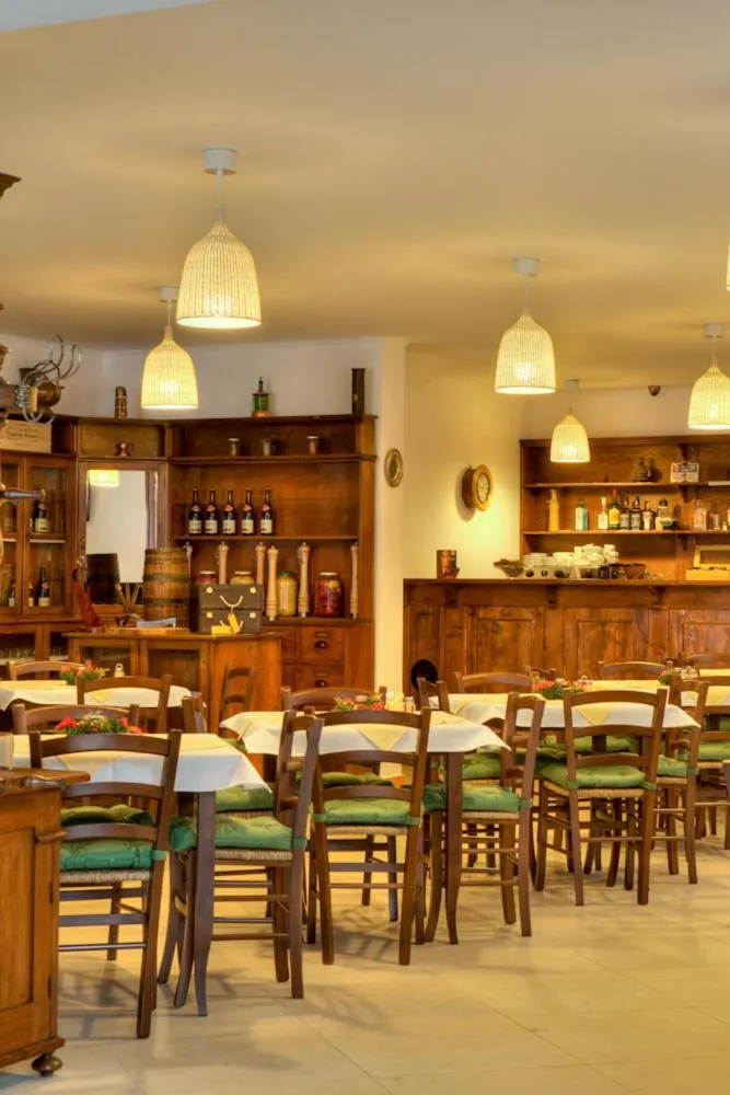Restaurant/places to eat in Trattoria Al Gallo