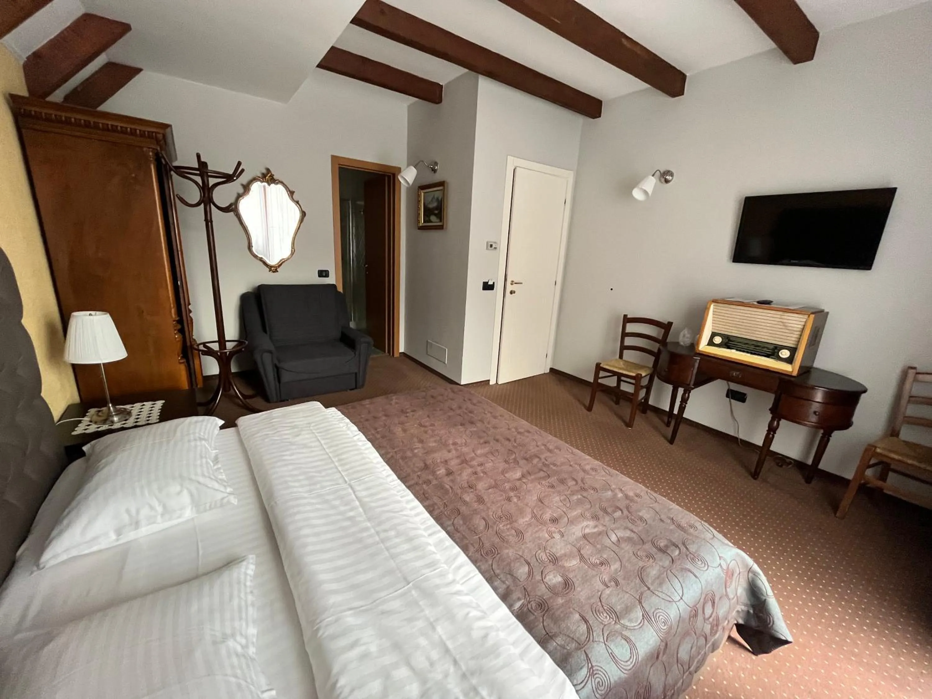 Bed in Trattoria Al Gallo