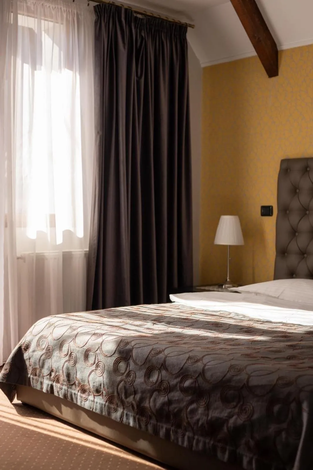 Bed in Pensiunea Restaurant Al Gallo