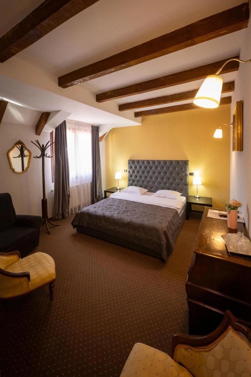 Bed in Pensiunea Restaurant Al Gallo