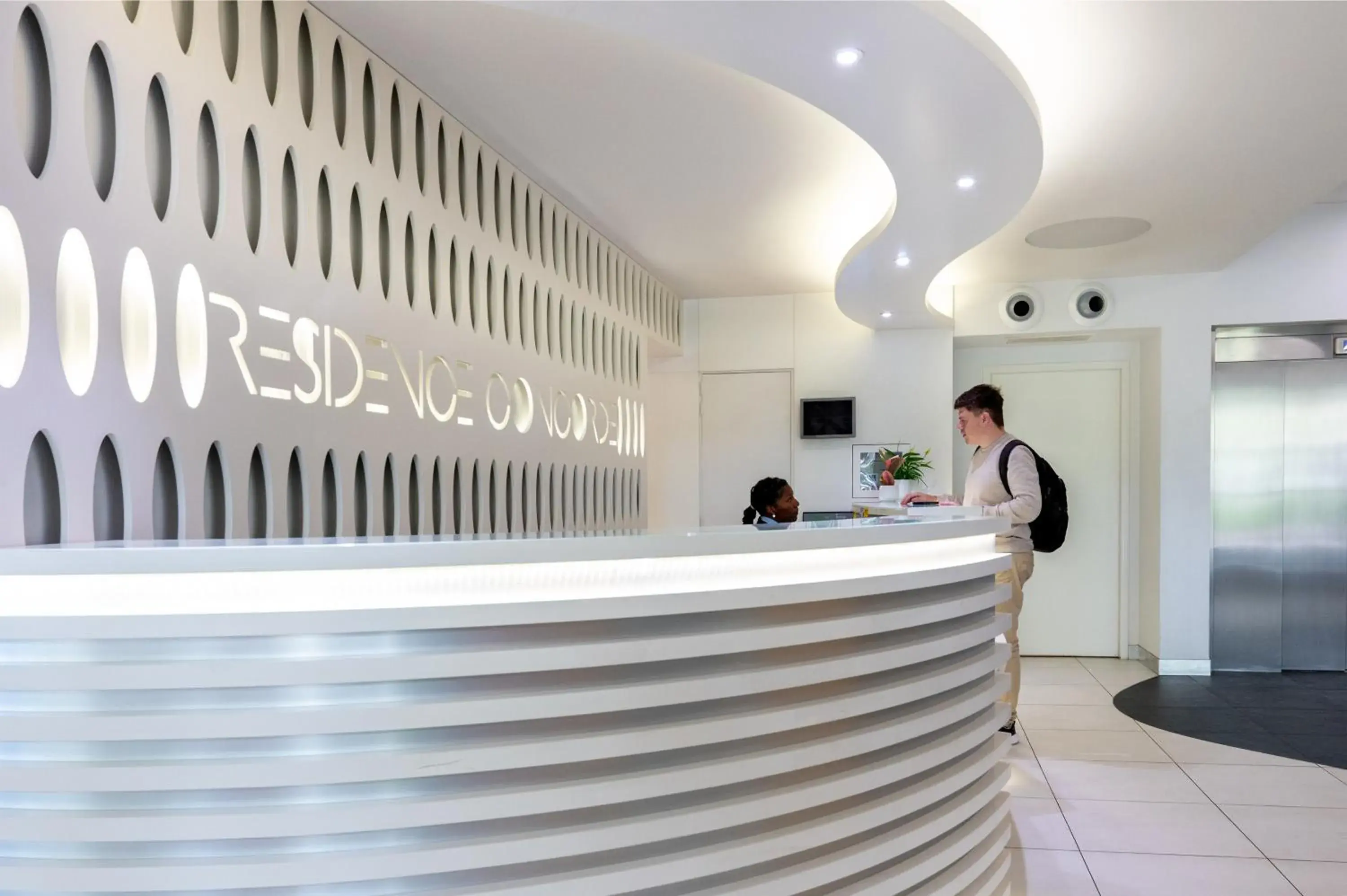 Lobby or reception in Nemea Appart Hotel Concorde Toulouse Gare Matabiau Lobby or reception in Nemea Appart Hotel Concorde Toulouse Gare Matabiau