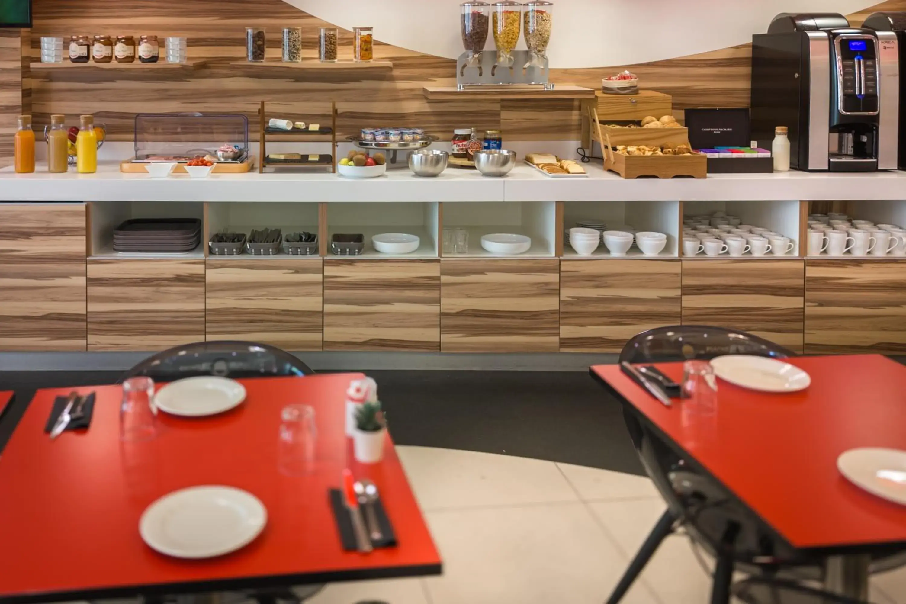 Buffet breakfast in Nemea Appart Hotel Concorde Toulouse Gare Matabiau Buffet breakfast in Nemea Appart Hotel Concorde Toulouse Gare Matabiau