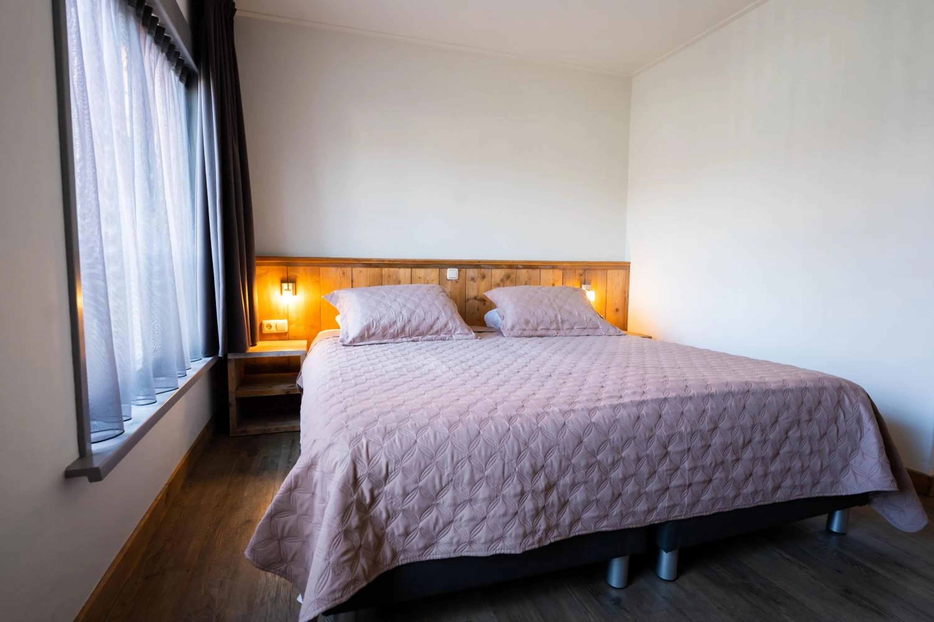 Bedroom, Bed in Hotel Restaurant de Jong
