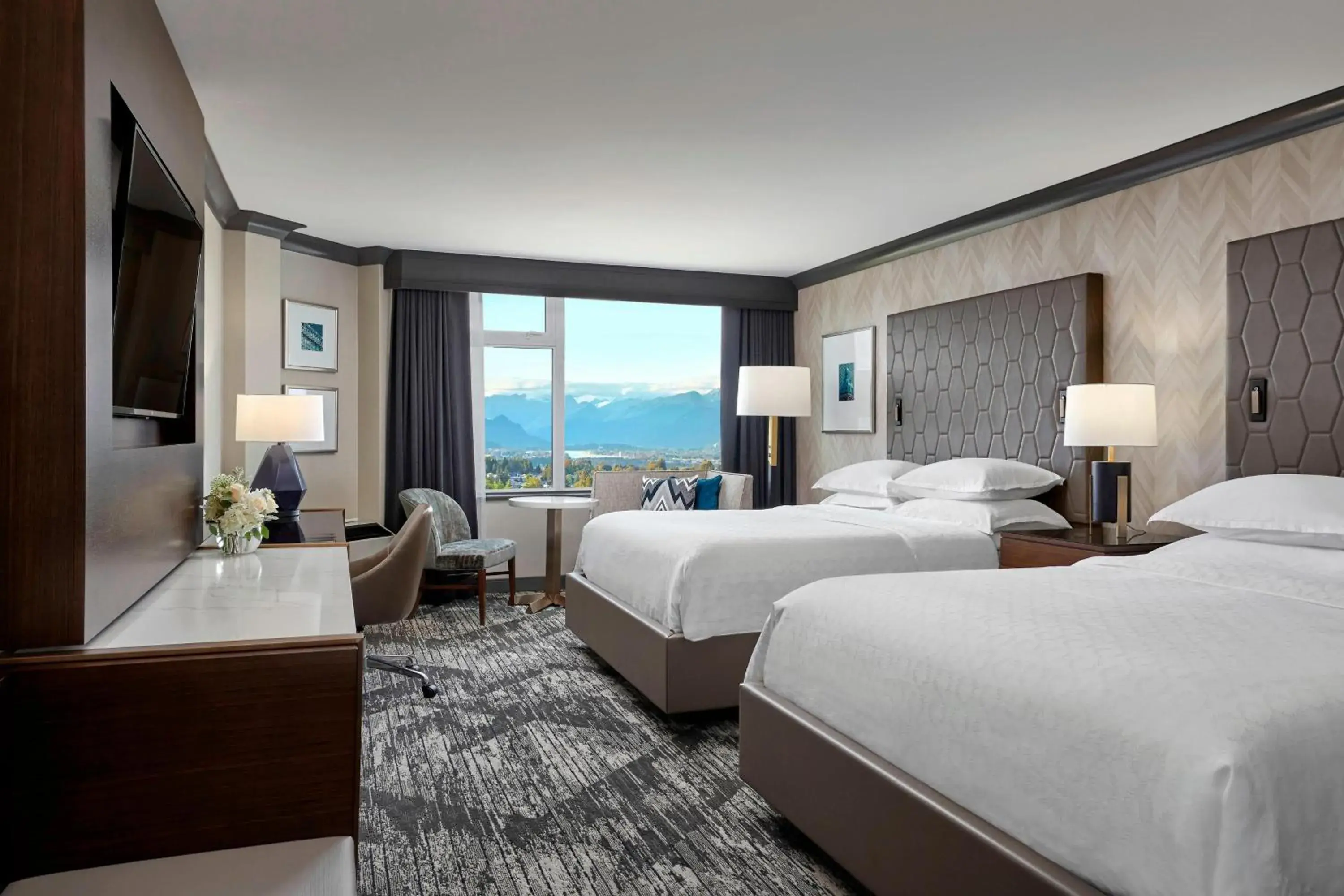 Club Queen Room with Two Queen Beds - Lounge Access in Sheraton Vancouver Guildford Hotel Club Queen Room with Two Queen Beds - Lounge Access in Sheraton Vancouver Guildford Hotel