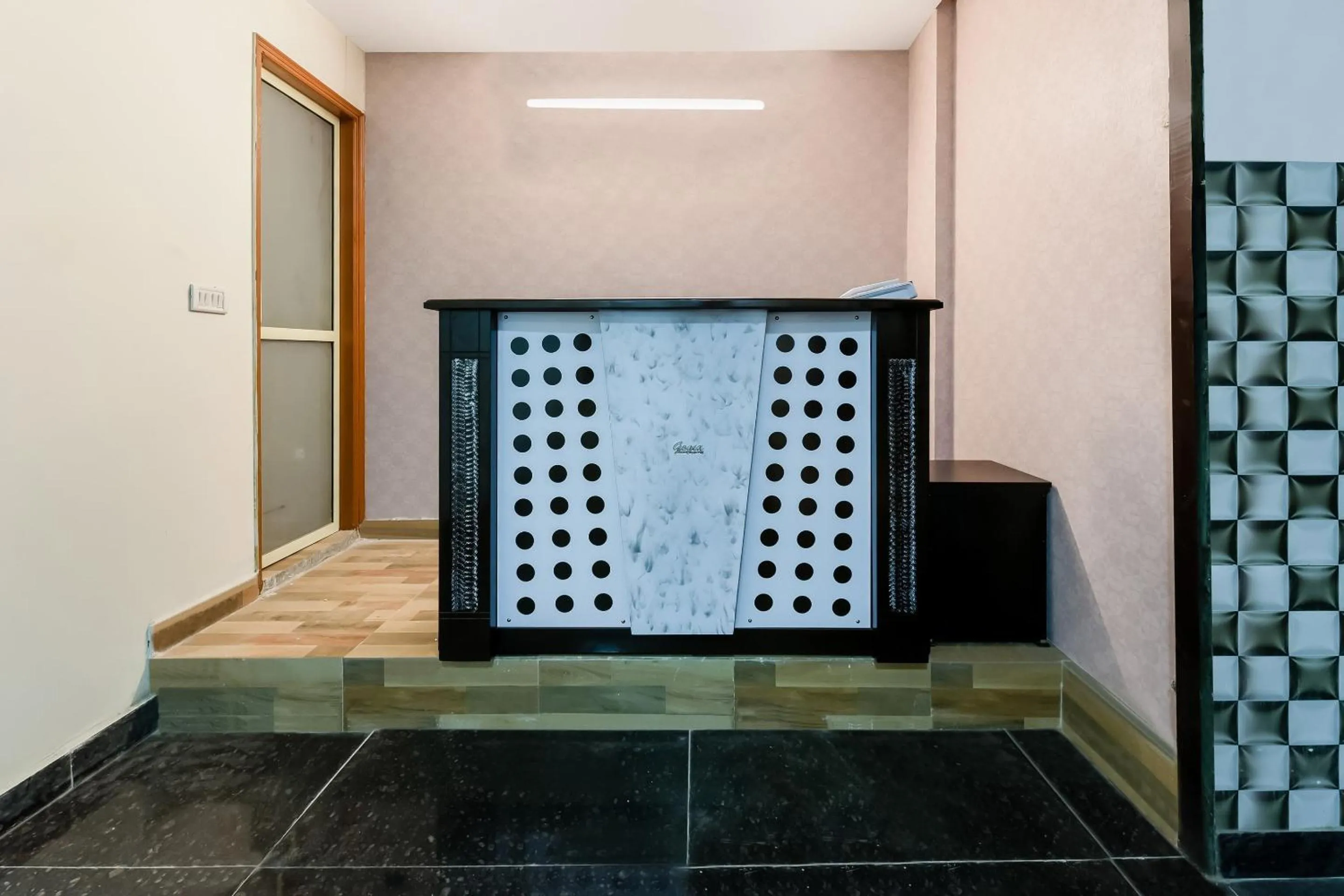 Lobby or reception in Hotel O SATGURU RASIDENCY DWARKA MOR