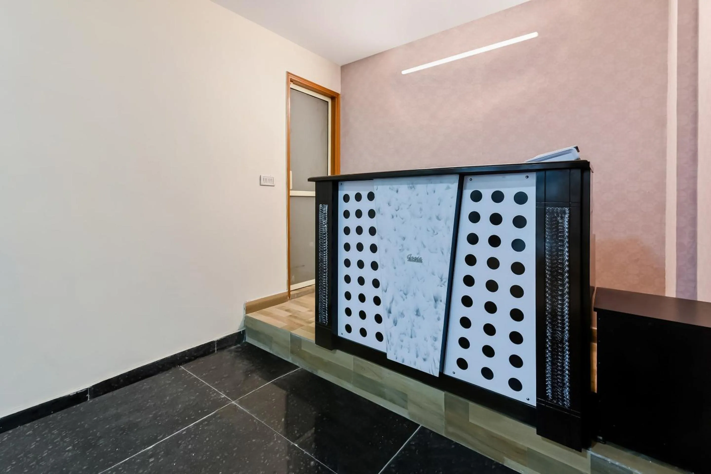 Lobby or reception in Hotel O SATGURU RASIDENCY DWARKA MOR