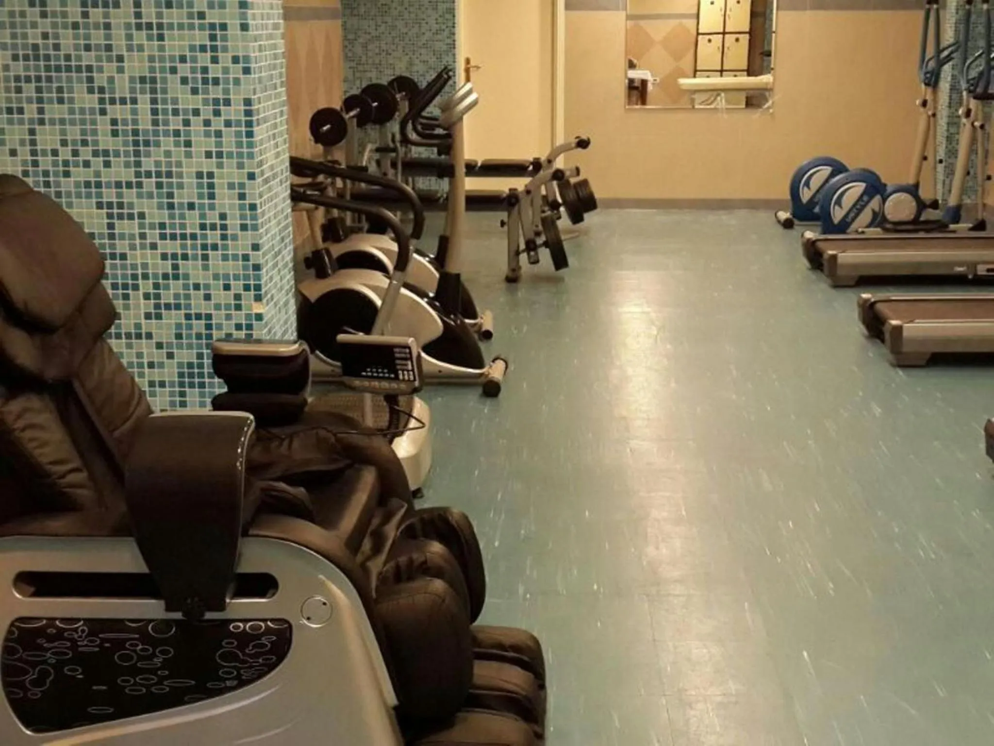 Fitness centre/facilities in Al Thuraya Hotel
