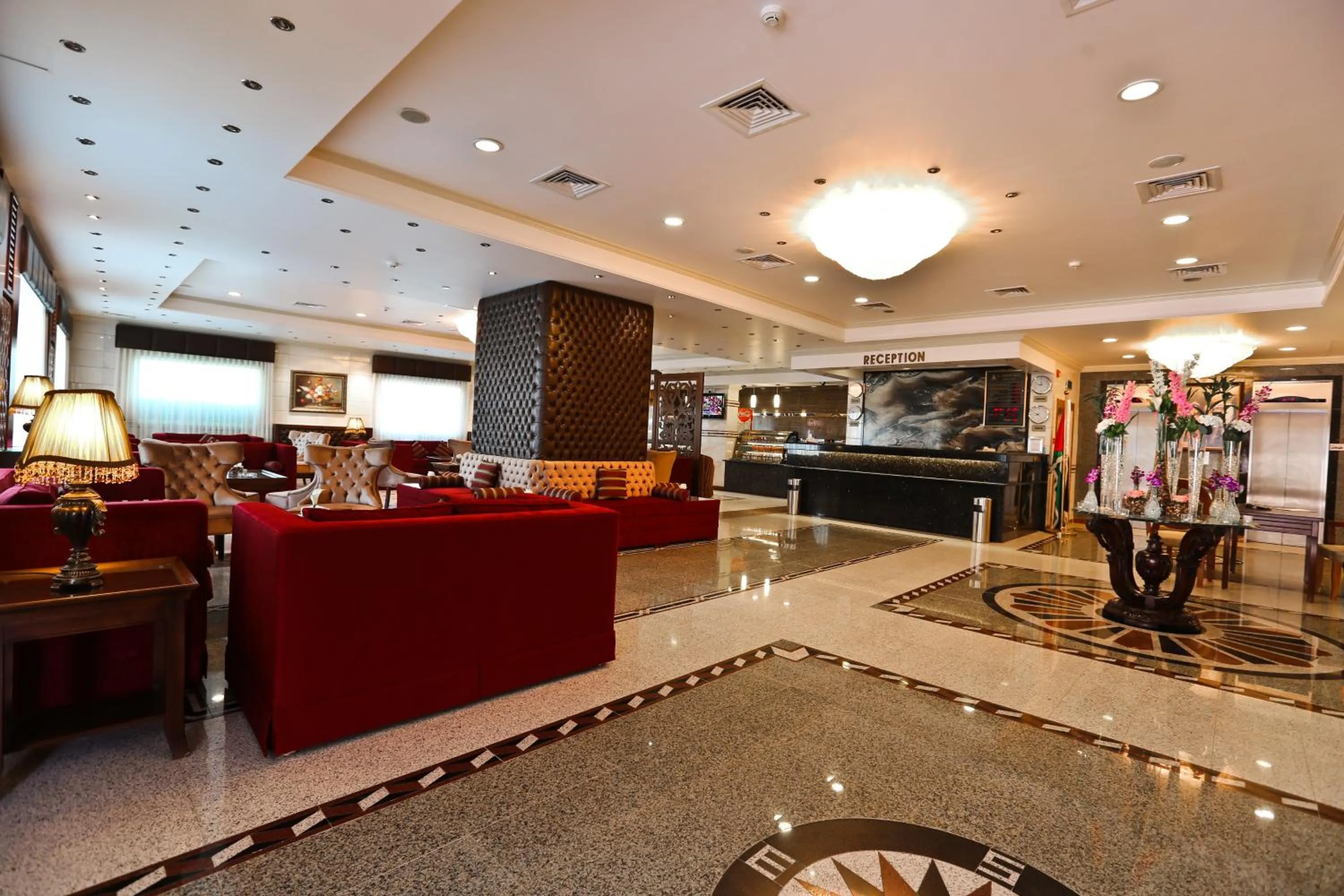 Lobby or reception in Al Thuraya Hotel