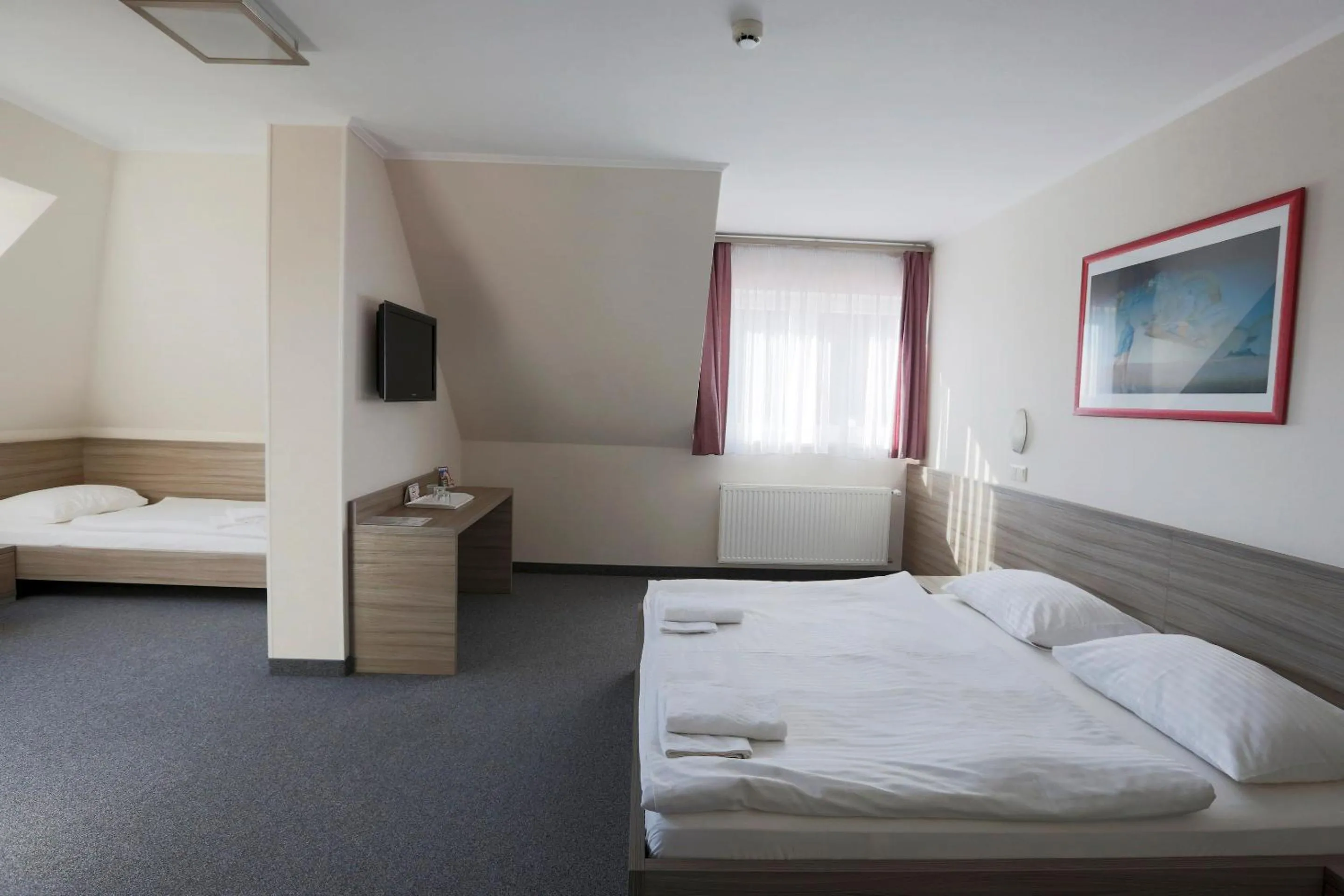 Triple Room in Paprika M1 Hotel