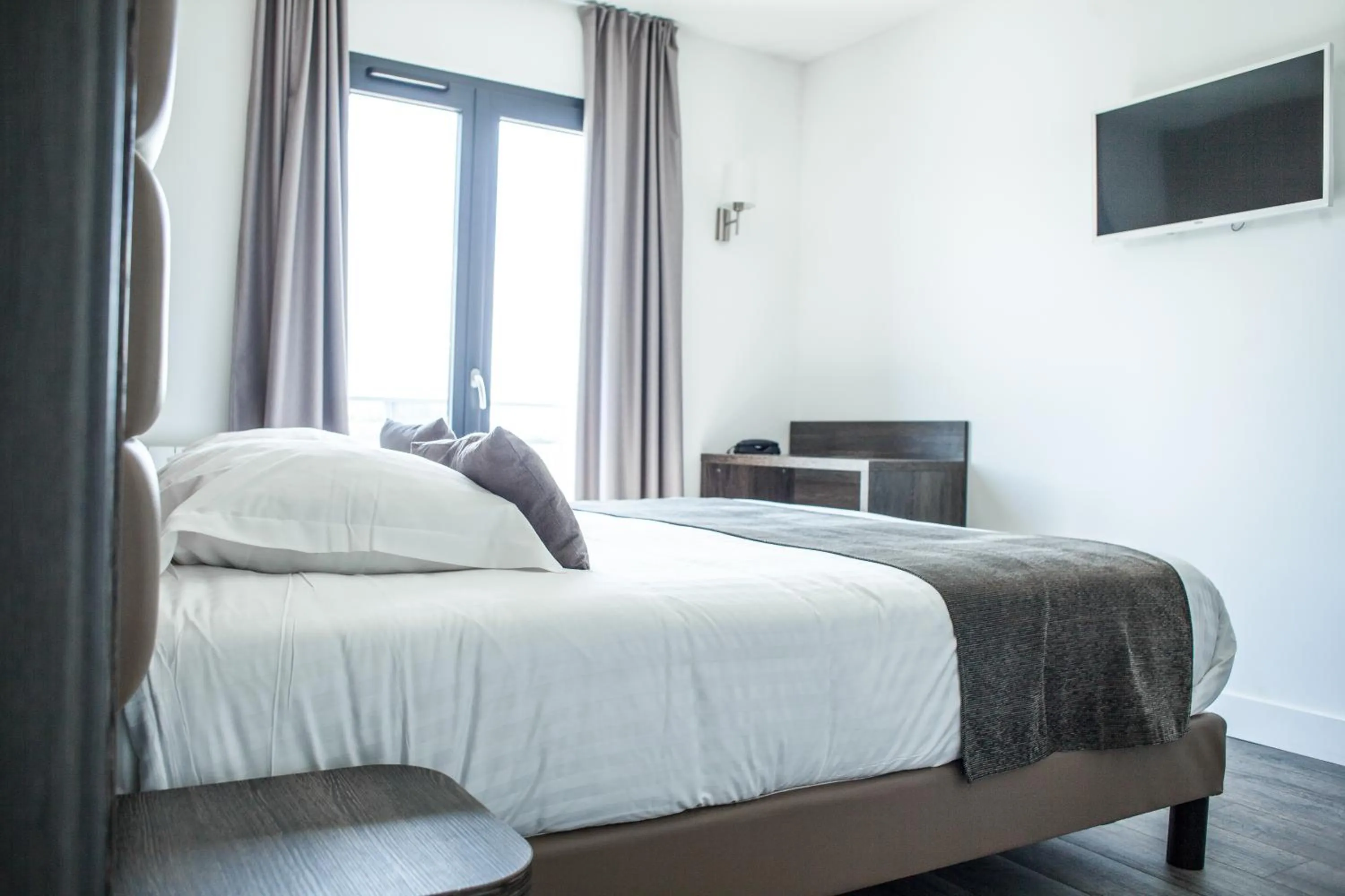 Bed in Hotel Les Galets