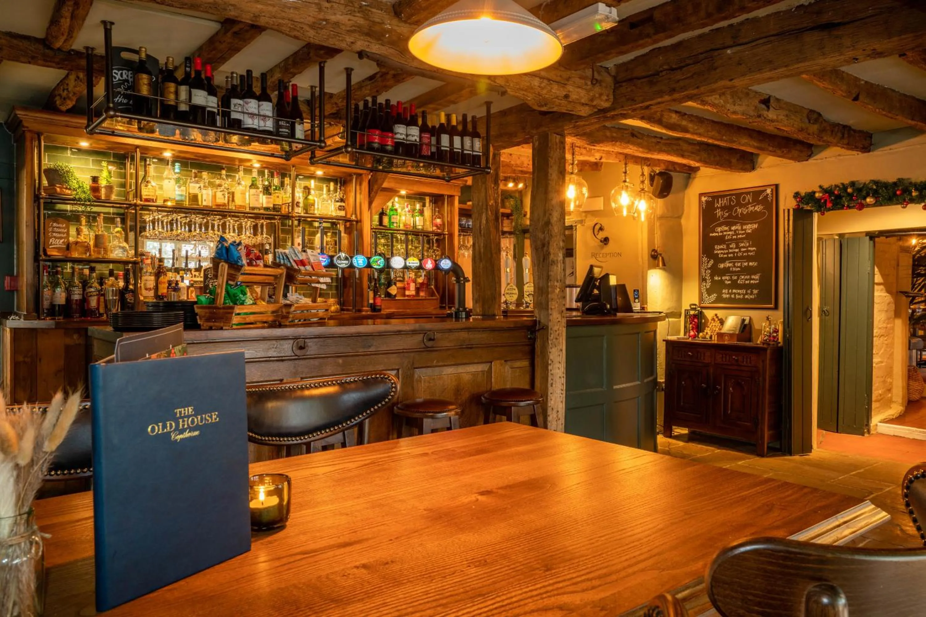 Lounge or bar in The Old House Inn