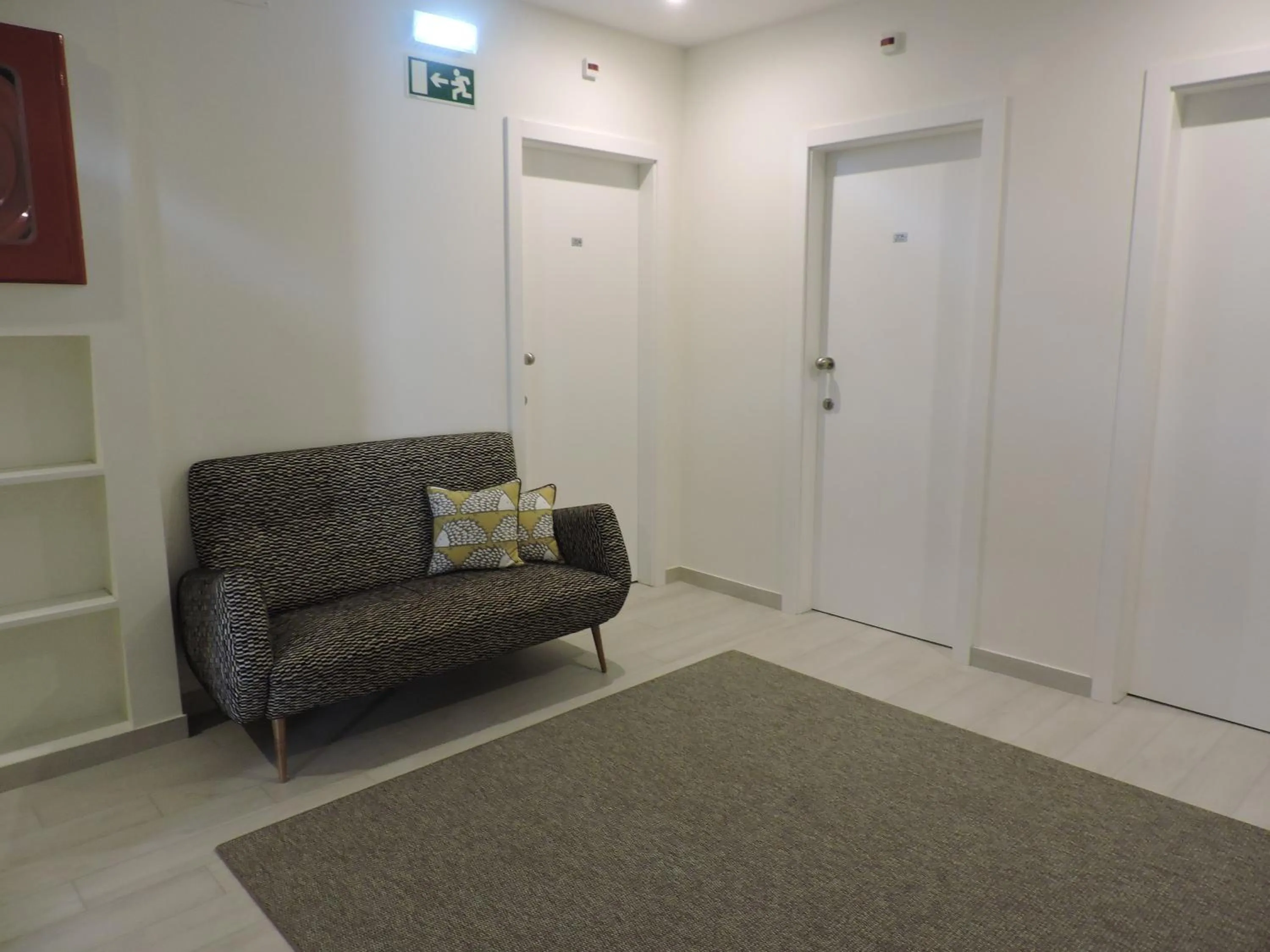 Communal lounge/ TV room in Fátima GuestHouse