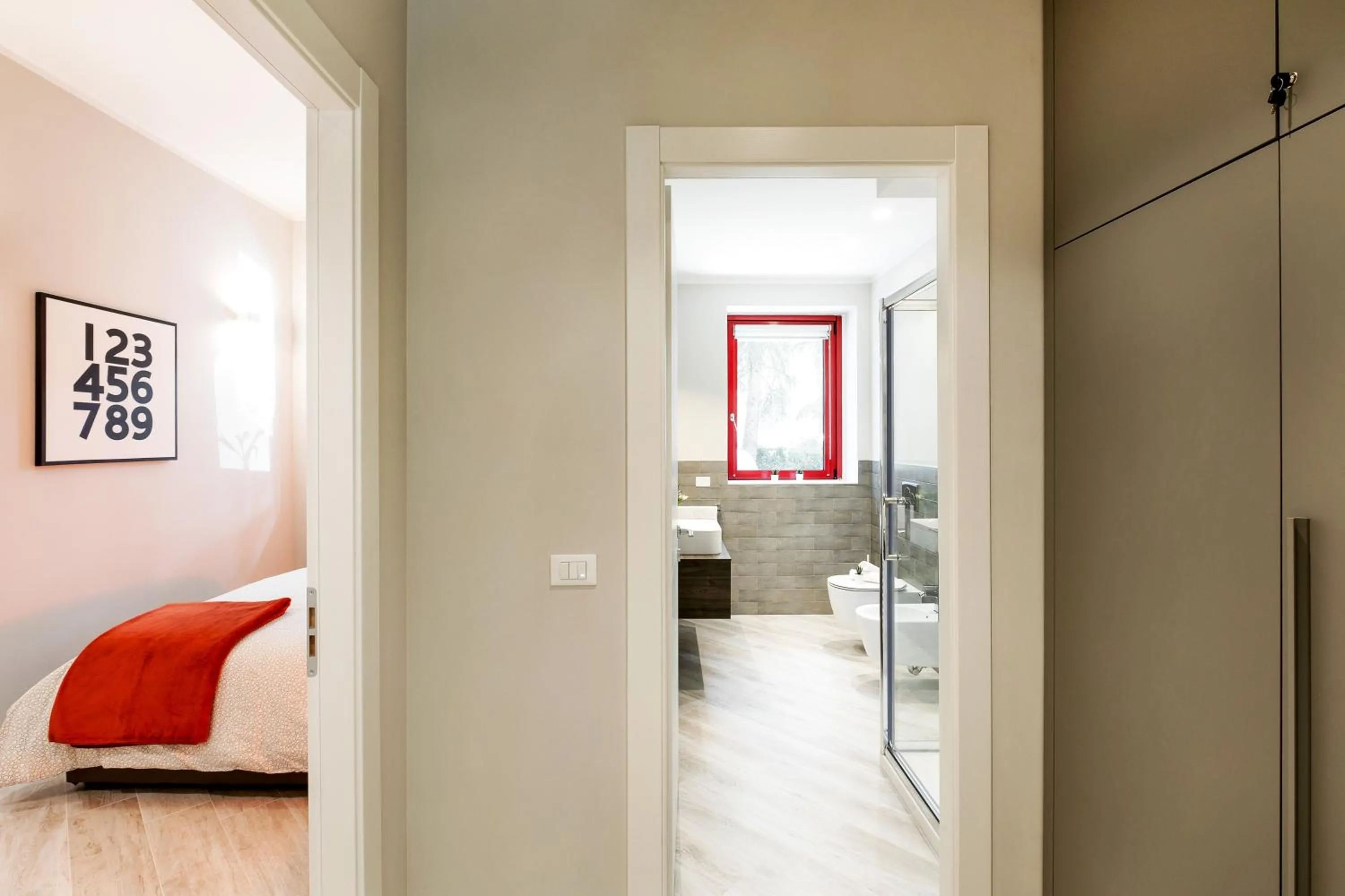 Bathroom, Bed in Maggiore Residence Flats