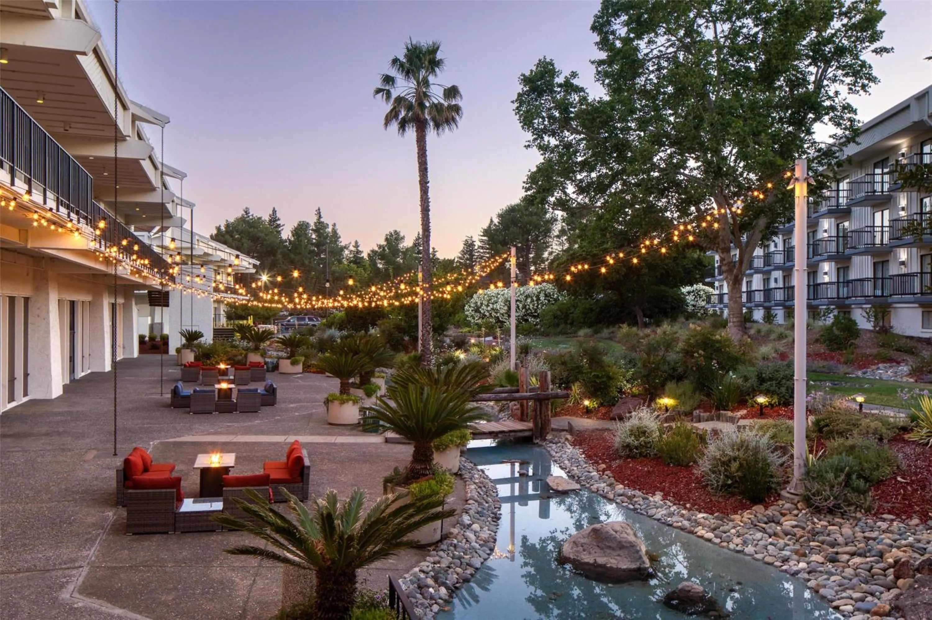 Property building in DoubleTree By Hilton Sacramento