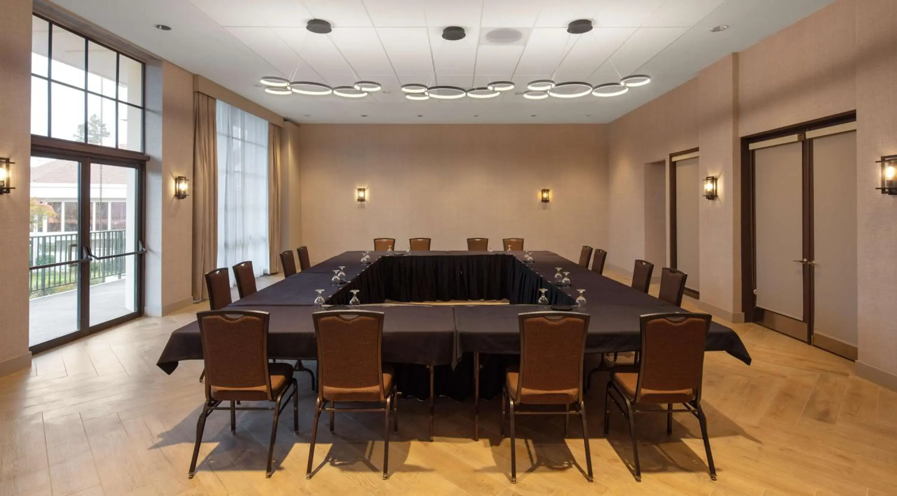 Meeting/conference room in DoubleTree By Hilton Sacramento