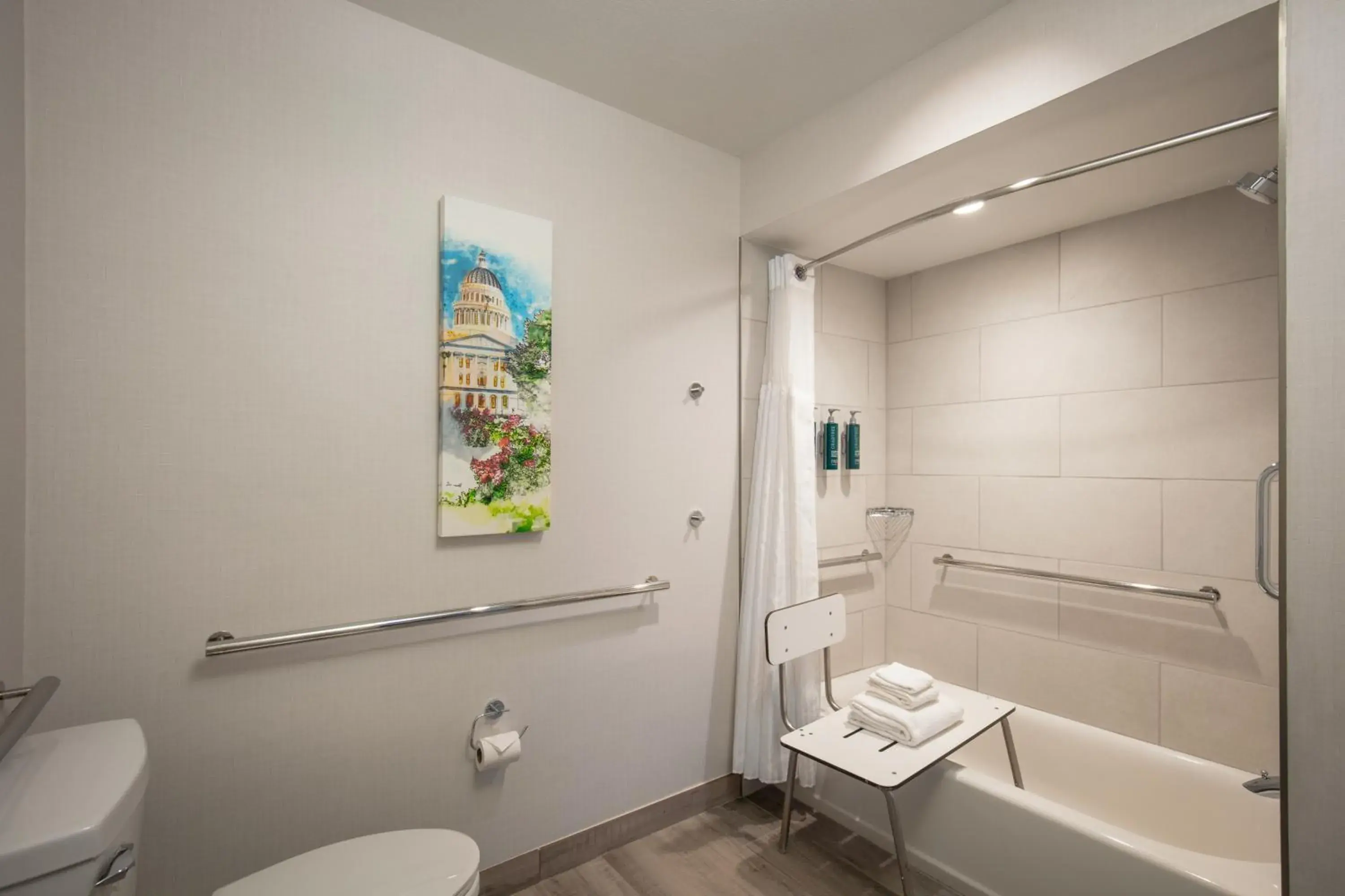 Shower, Bathroom in DoubleTree By Hilton Sacramento