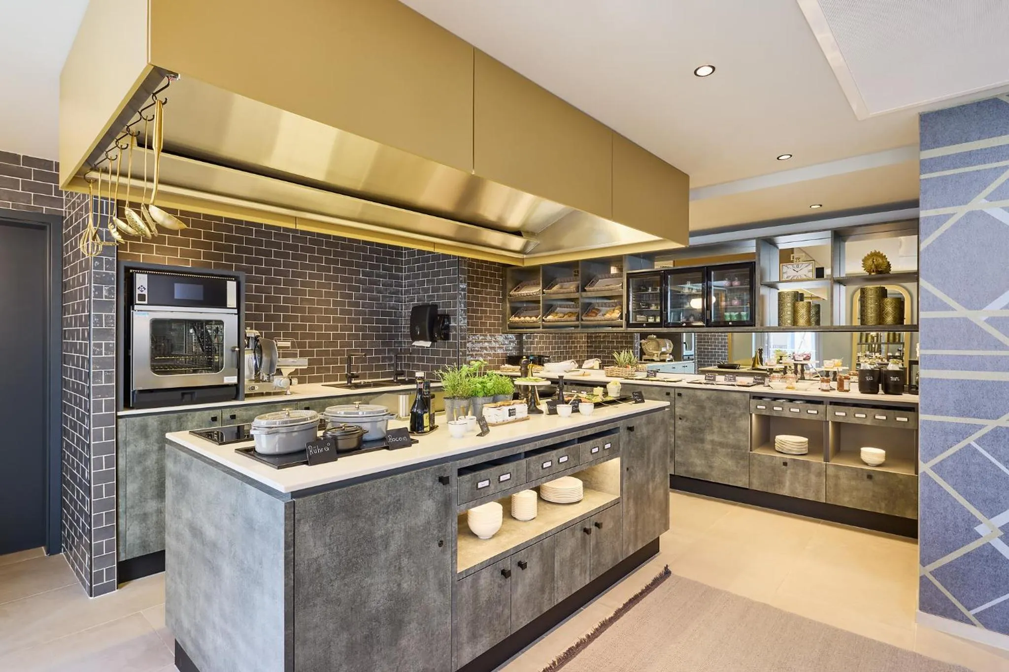 Buffet breakfast in Postboutique Hotel Wuppertal