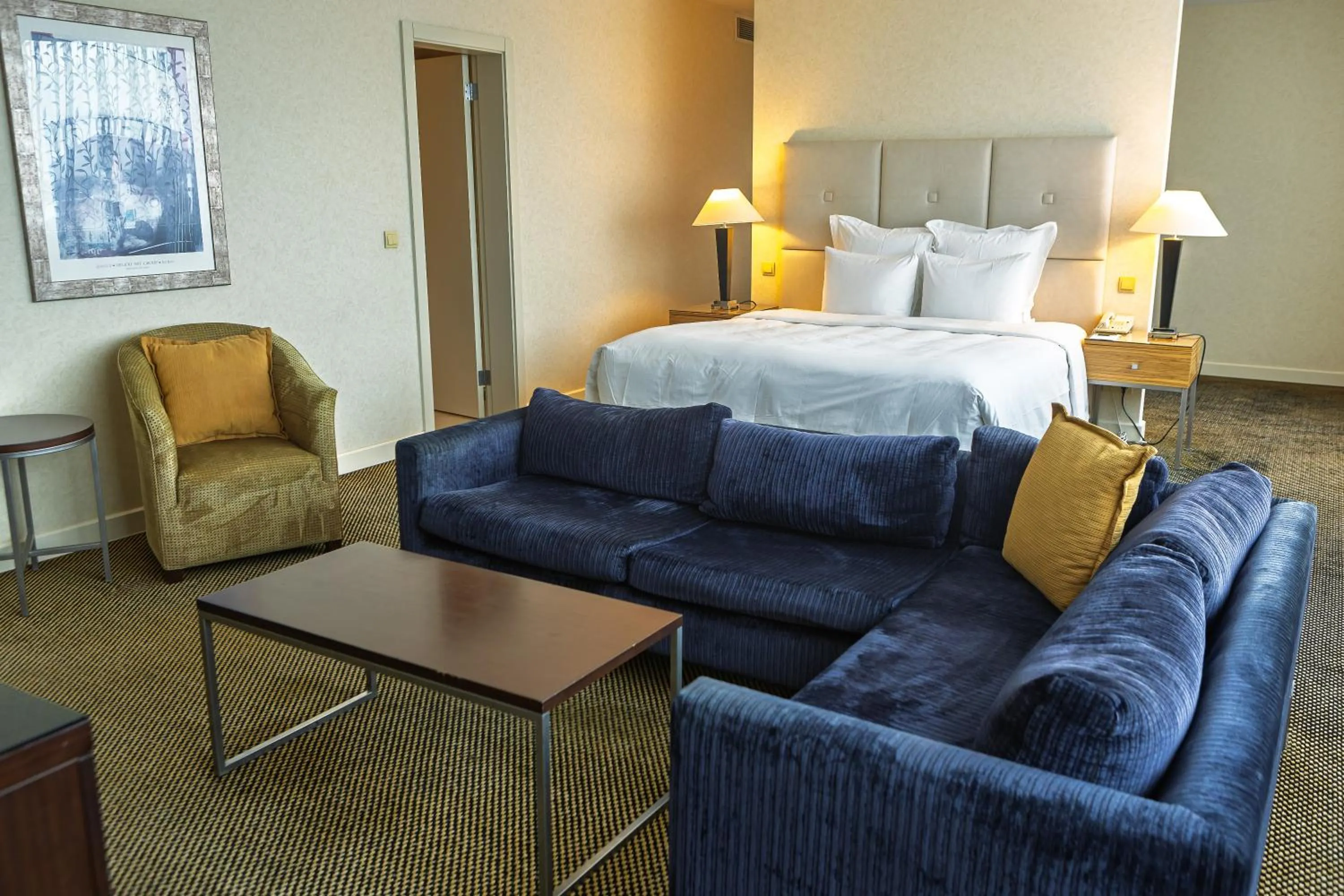 Photo of the whole room, Bed in Renaissance by Crystall