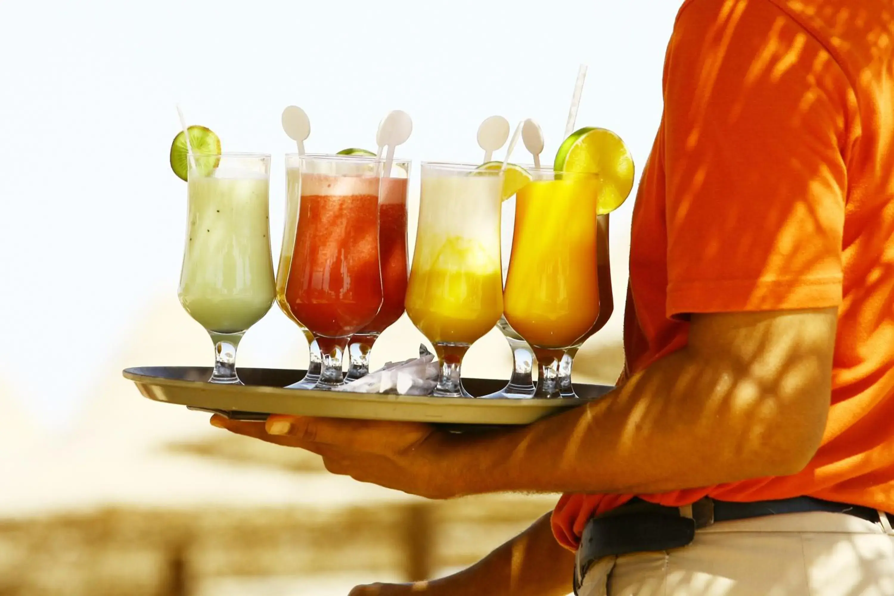 Food and drinks in Oceanfront Litchfield Inn Food and drinks in Oceanfront Litchfield Inn