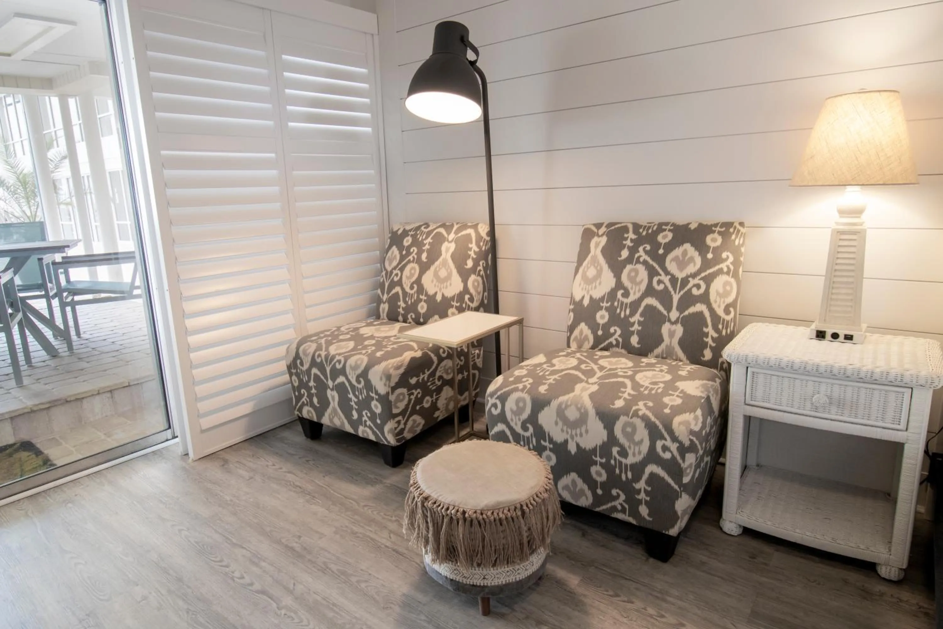 Seating area in Oceanfront Litchfield Inn