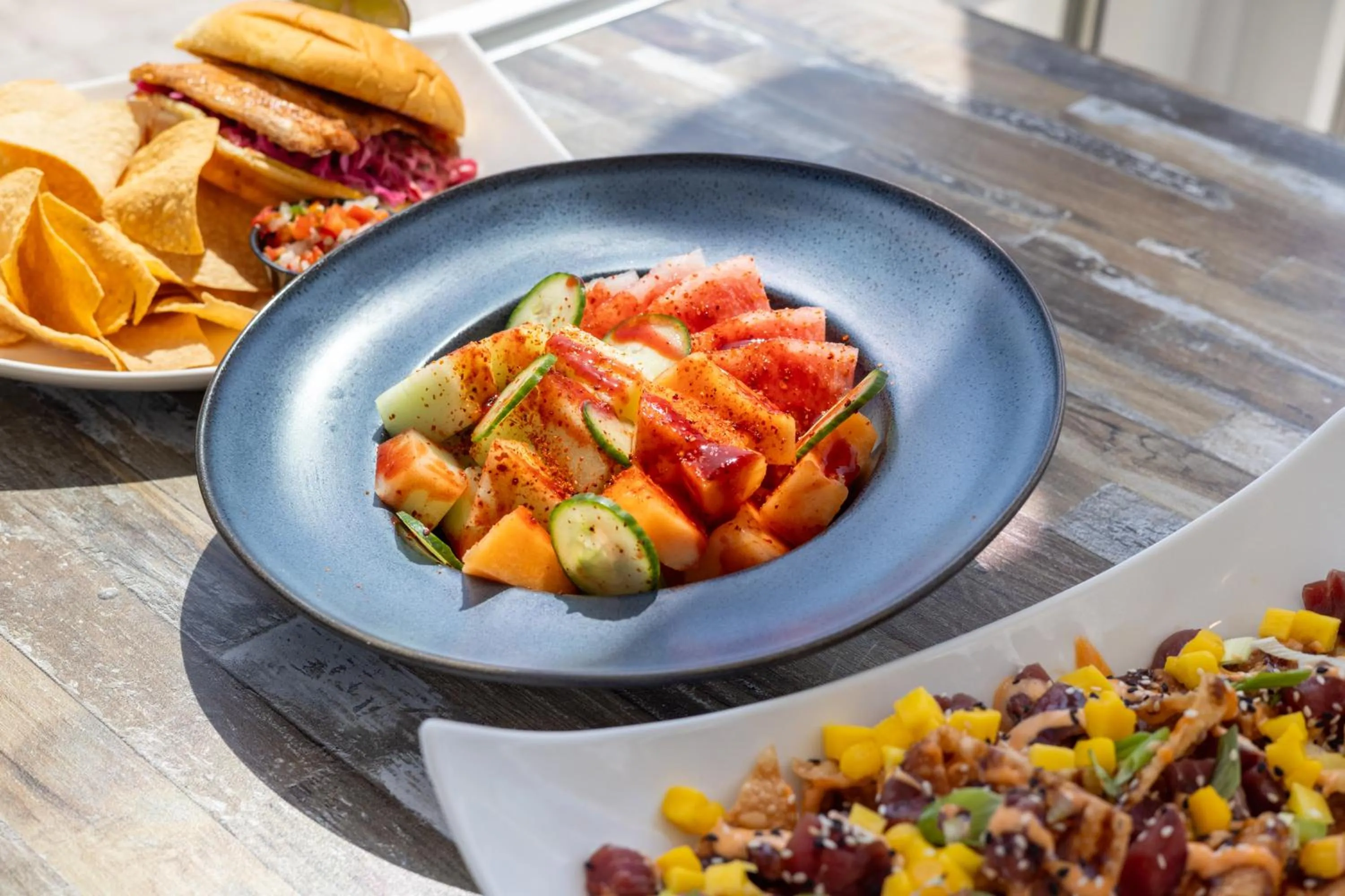 Lounge or bar in Oceanfront Litchfield Inn