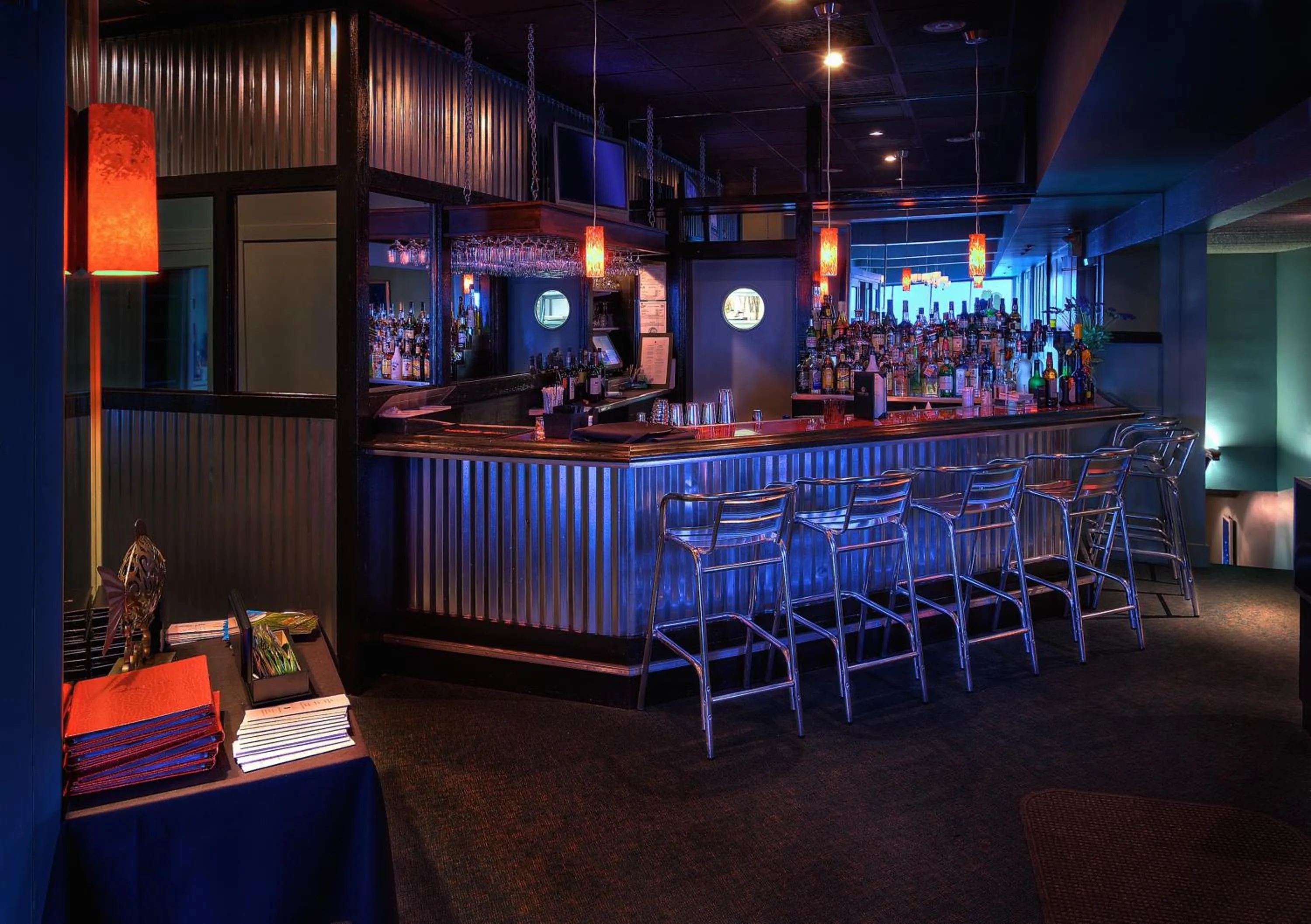 People in Oceanfront Litchfield Inn