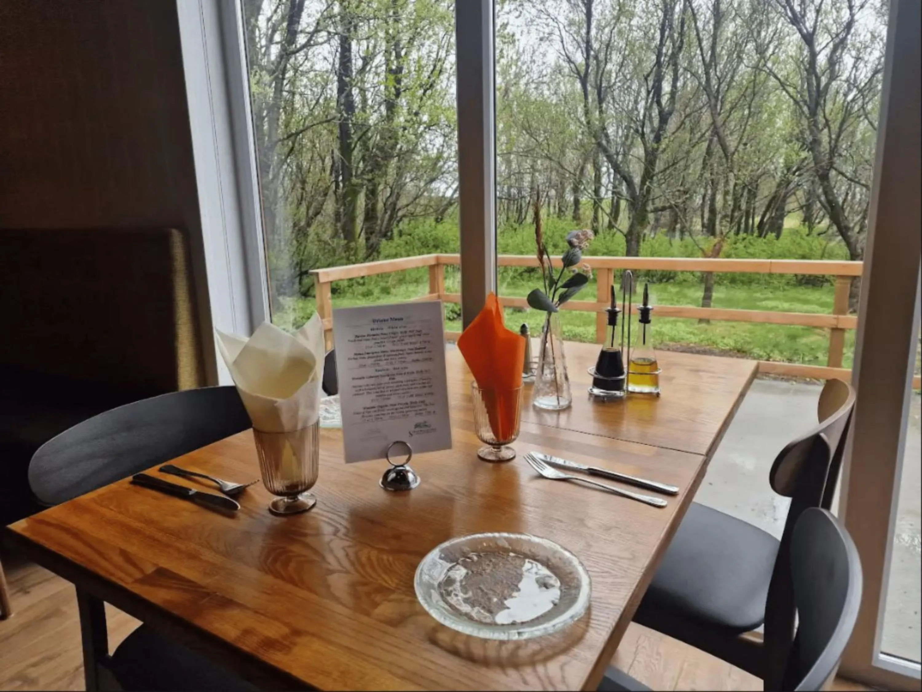 Restaurant/places to eat in Sólheimahjáleiga Guesthouse