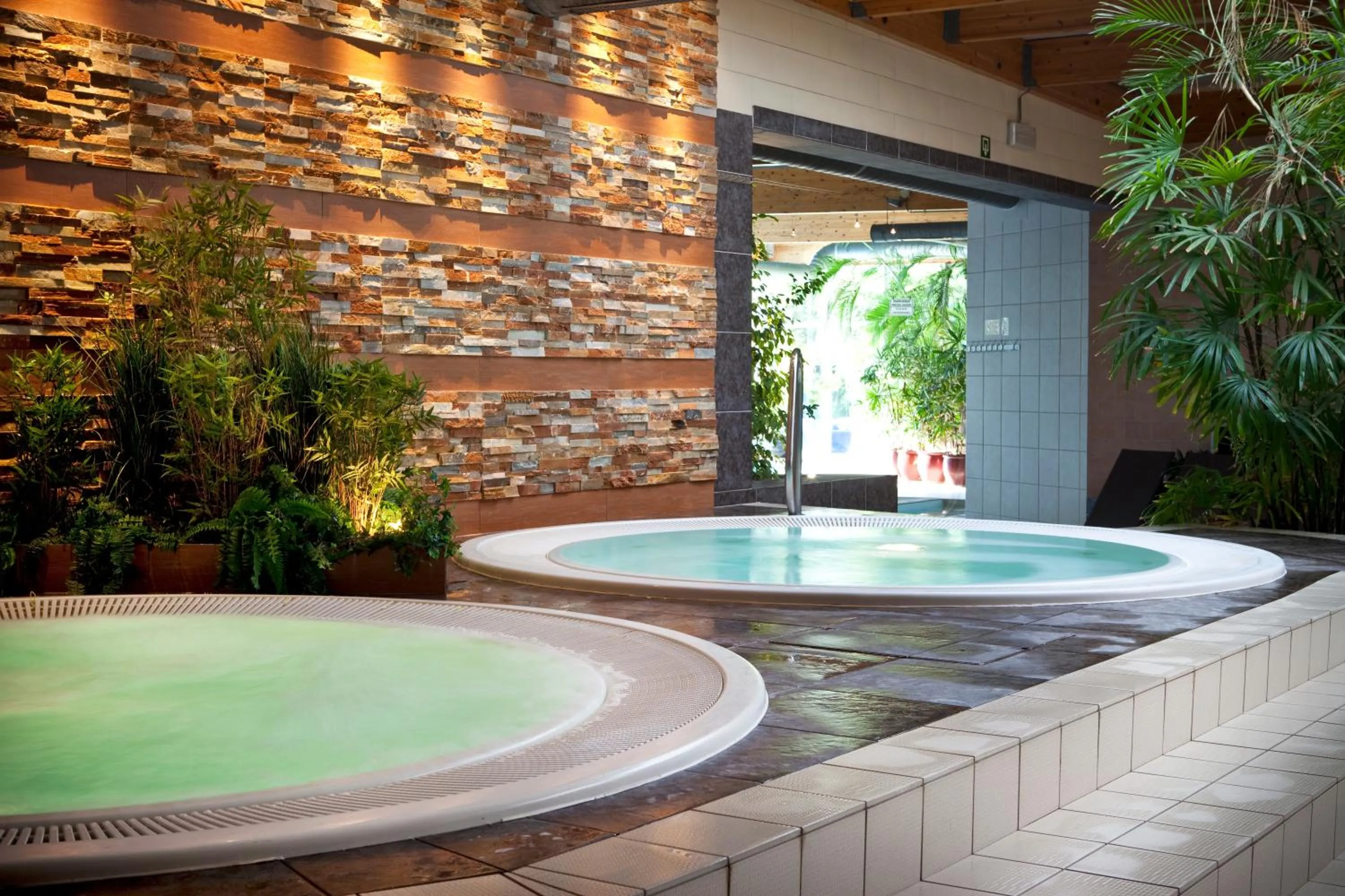 Spa and wellness centre/facilities in Hotel Thermen Mineraal