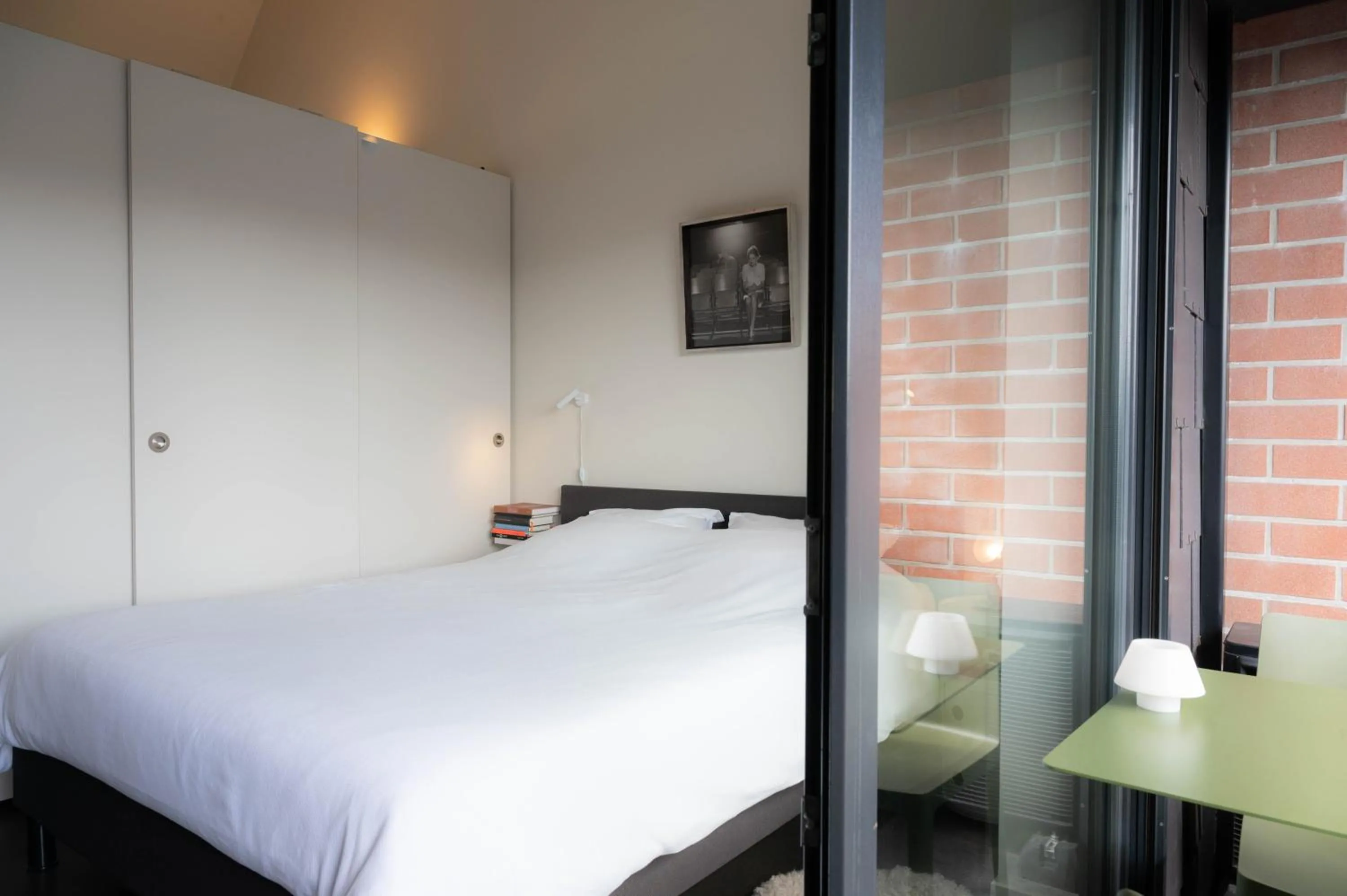 Bed in Designflats Gent