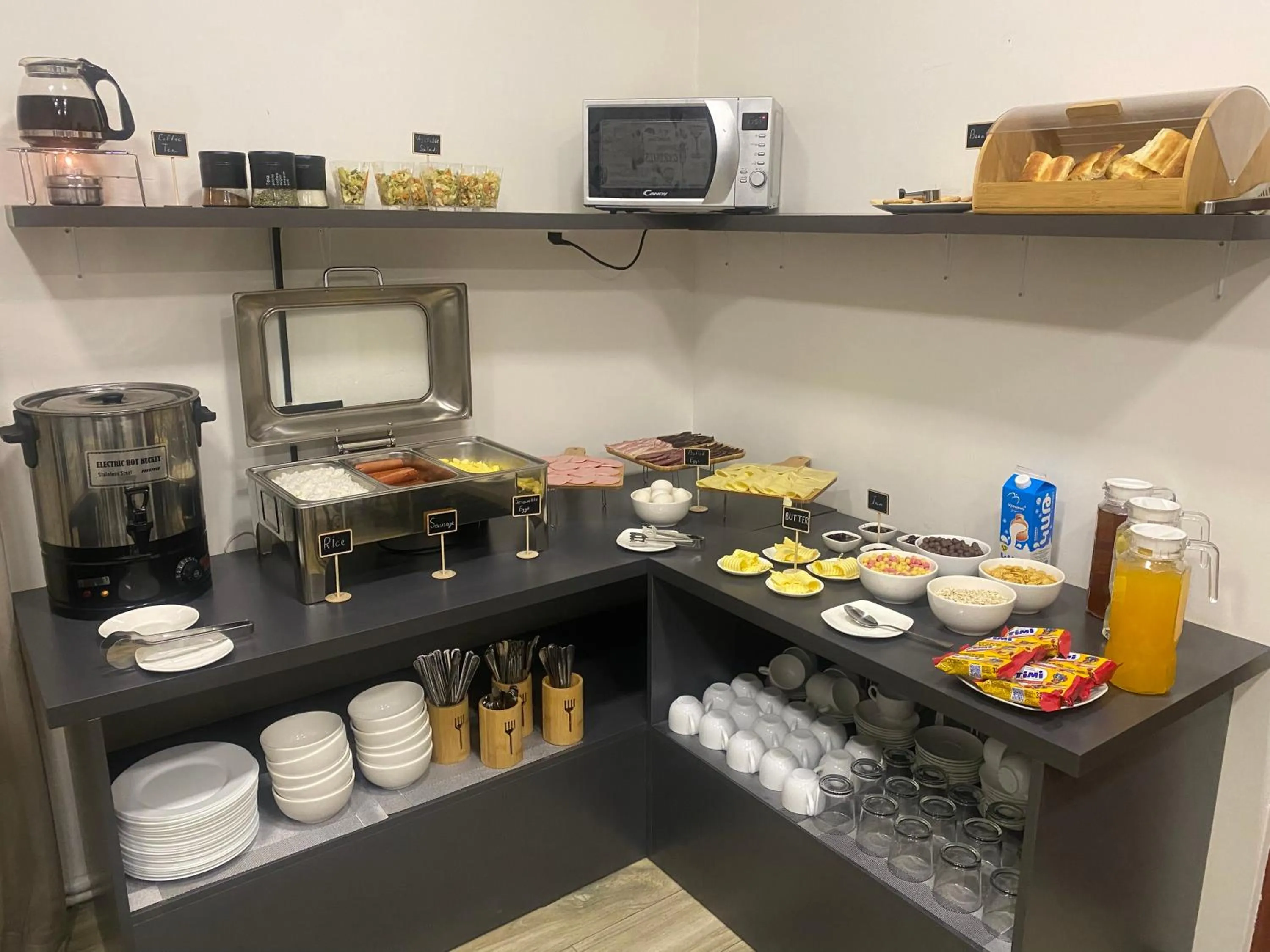 Coffee/tea facilities in Nuryan Hotel Yerevan