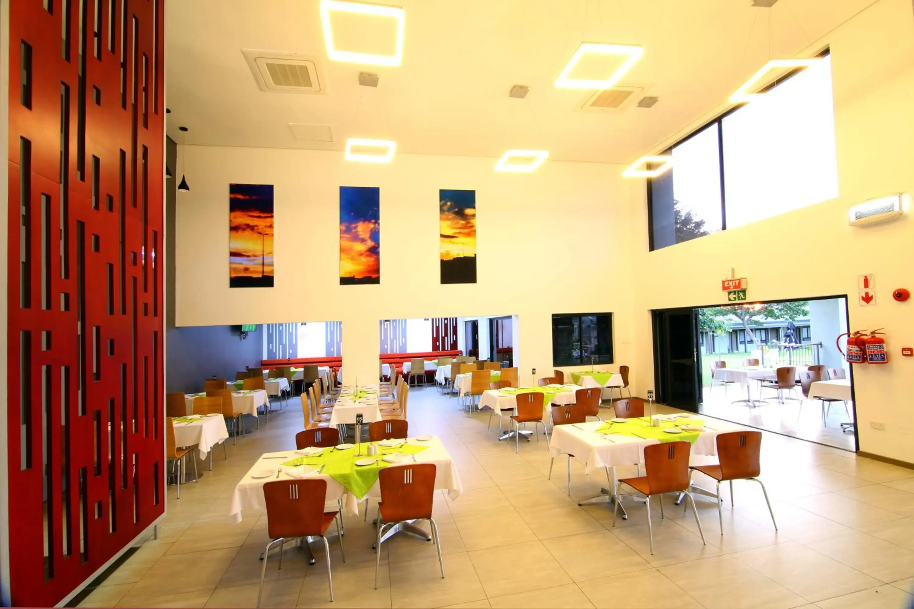 Restaurant/places to eat in Travelodge Kasane Restaurant/places to eat in Travelodge Kasane
