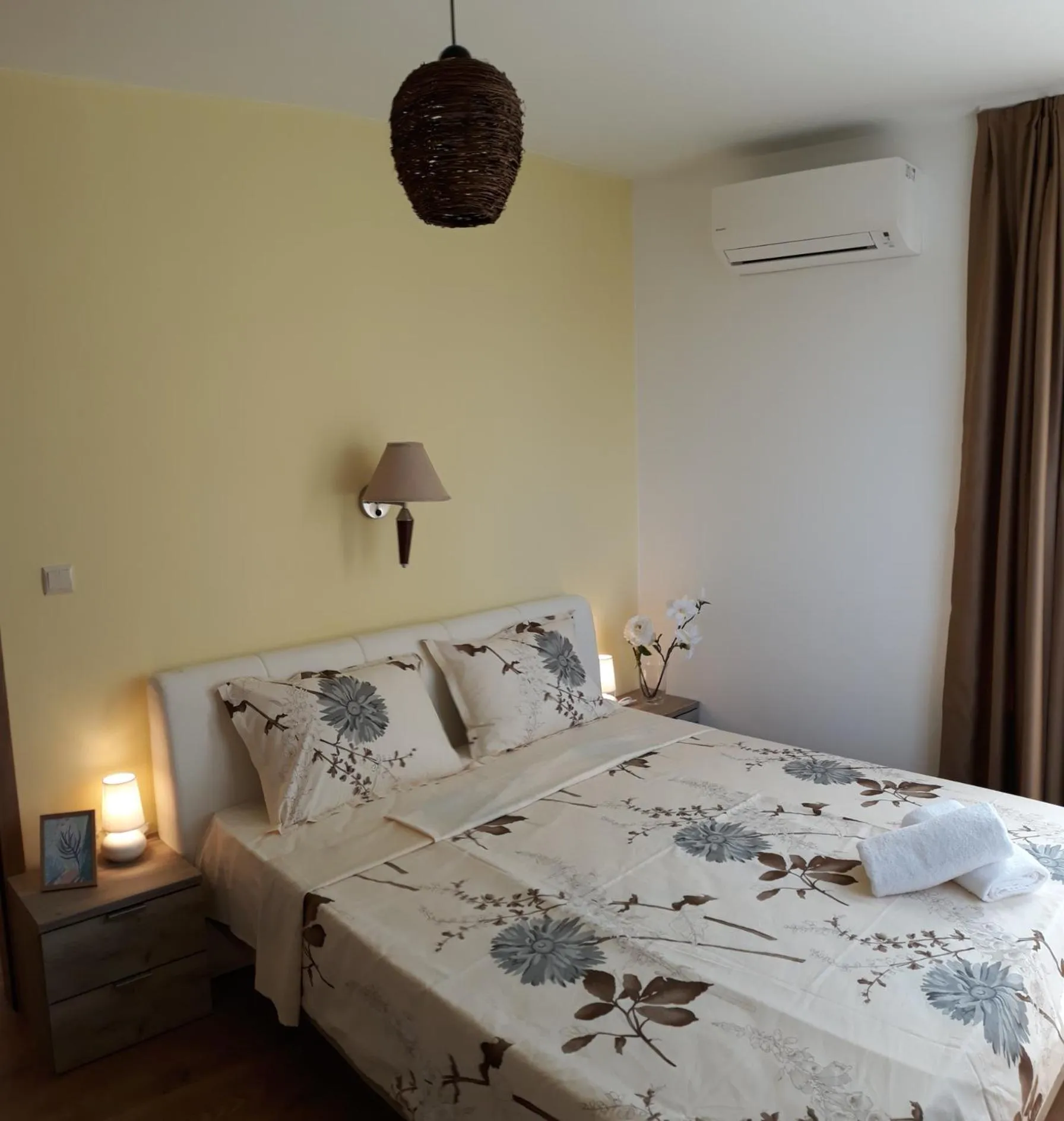 Bedroom, Bed in Hotel39