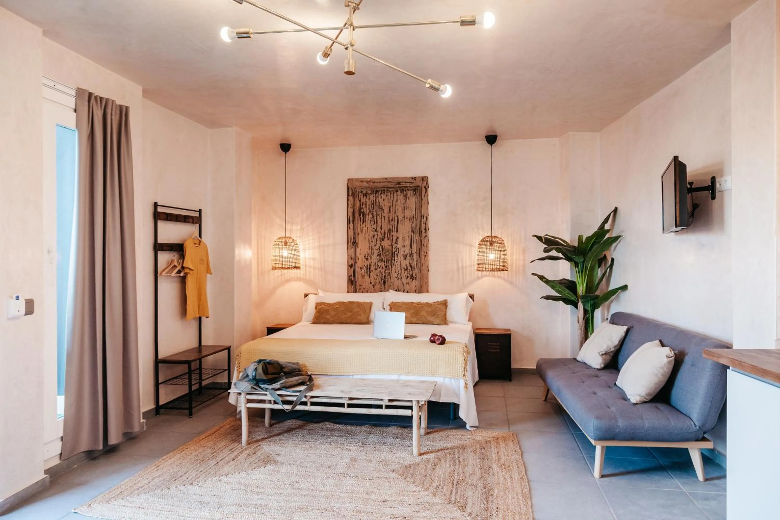 Bed in ASTUTO Boutique Jerez - Adults Only