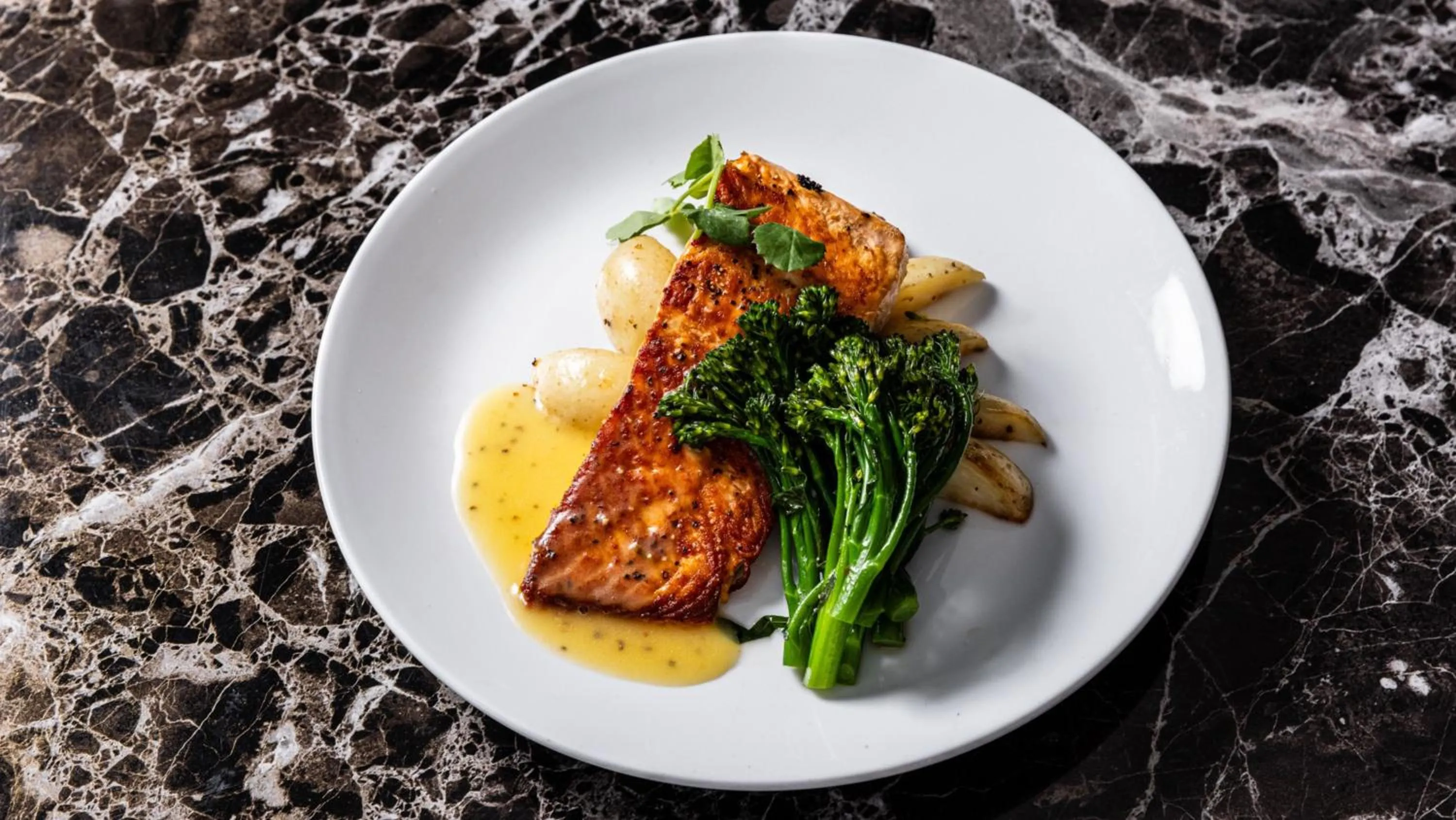 Restaurant/places to eat in Holiday Inn Sydney Potts Point