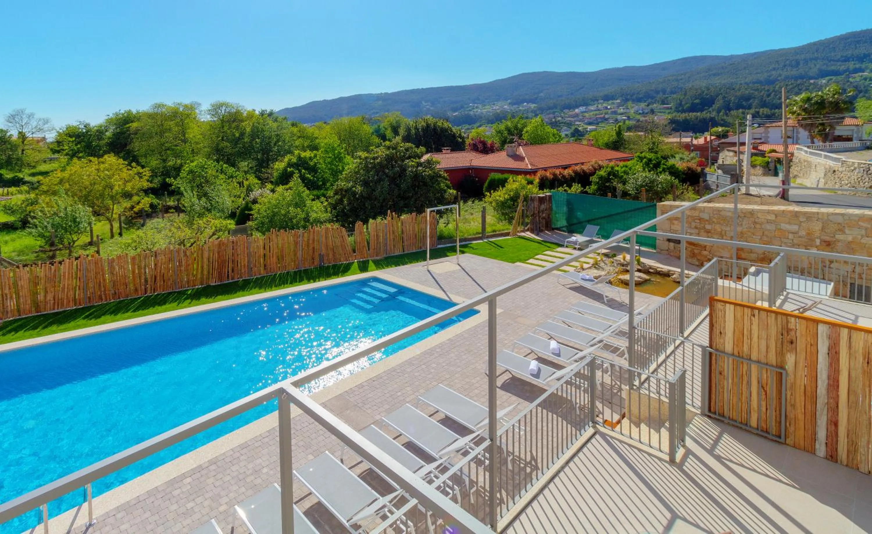 Pool view in Duerming O Casal da Martiña