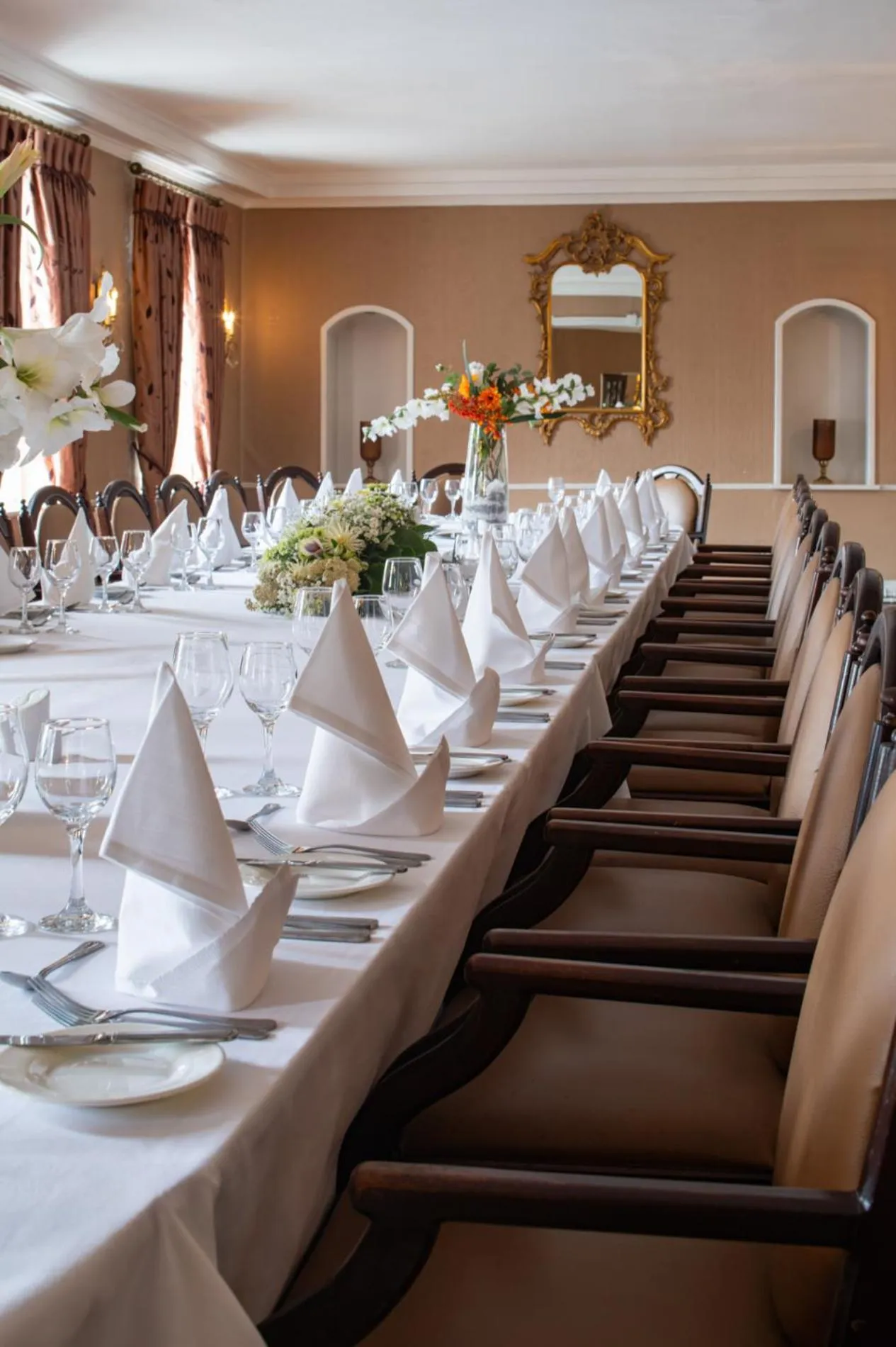 Banquet/Function facilities in Dooly's Hotel