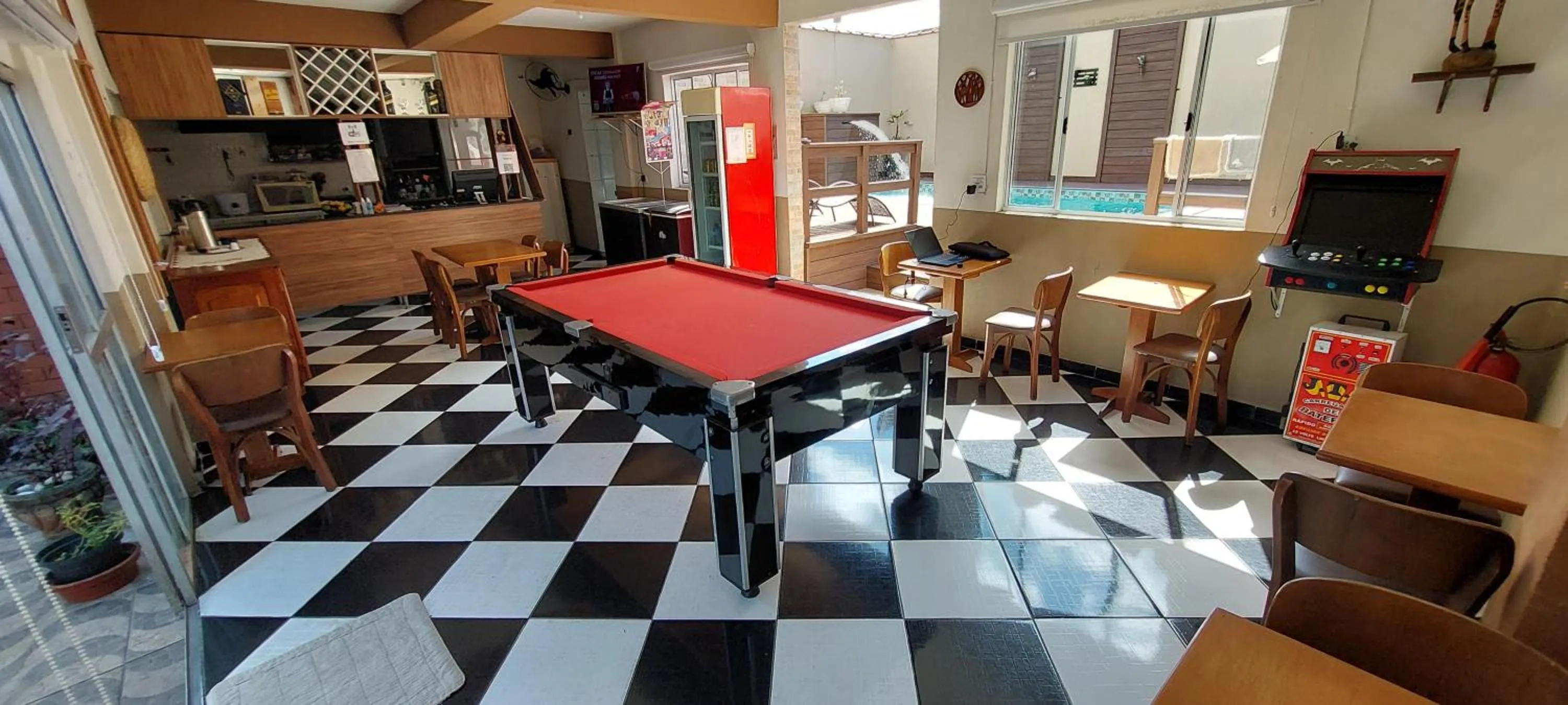 Restaurant/places to eat in Pousada Zambeze