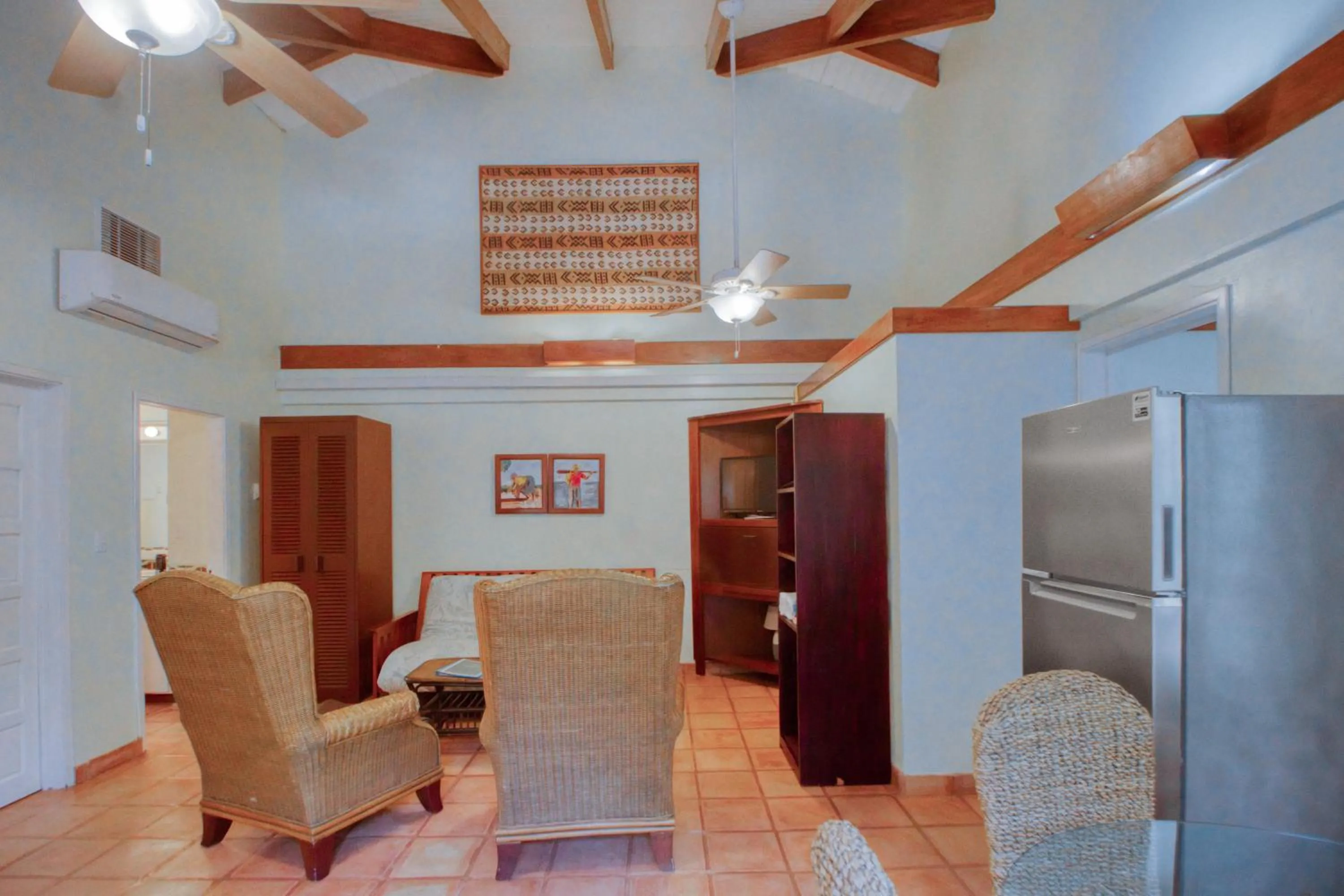 Condo #27 @ Beachside Villas