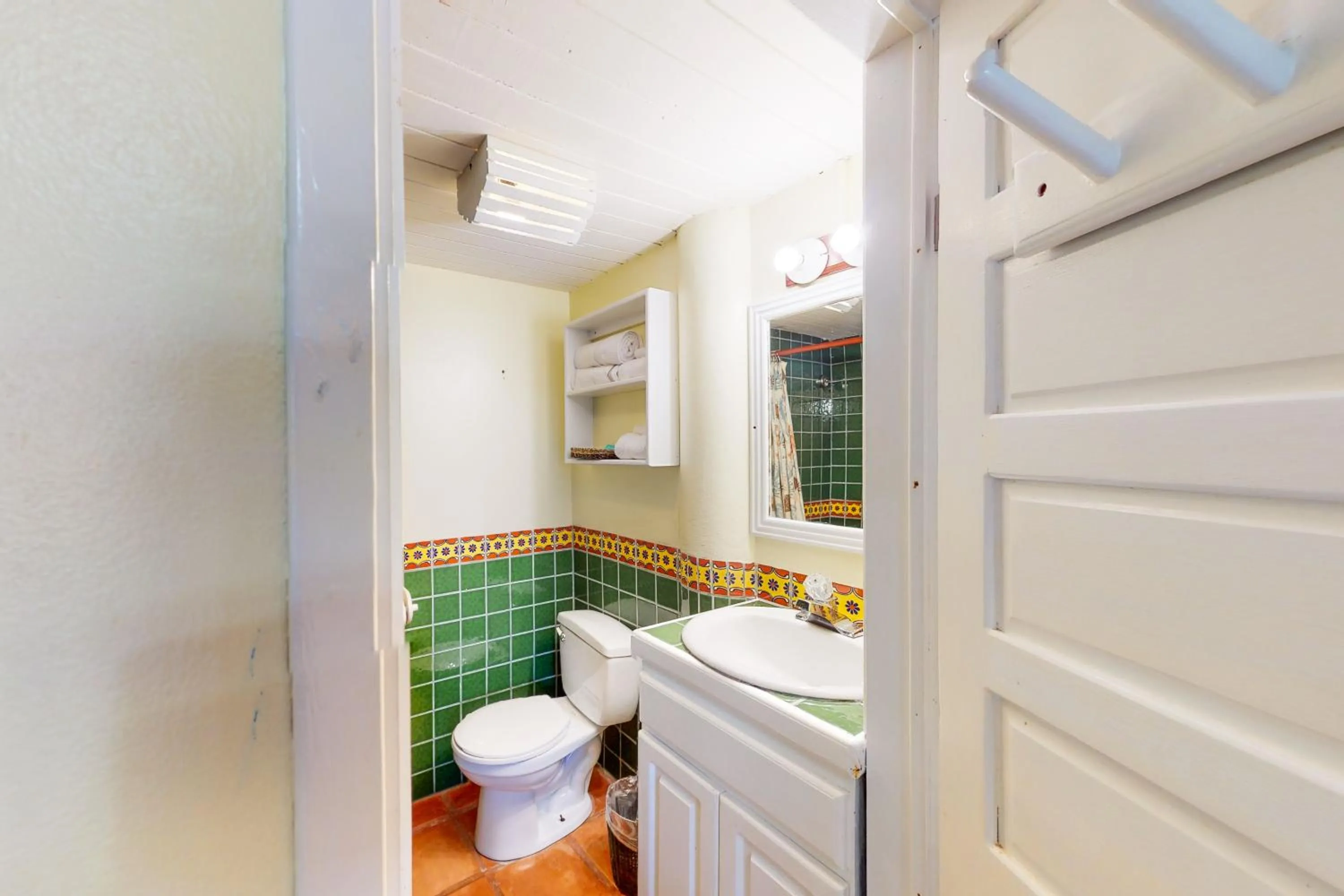 Condo #27 @ Beachside Villas