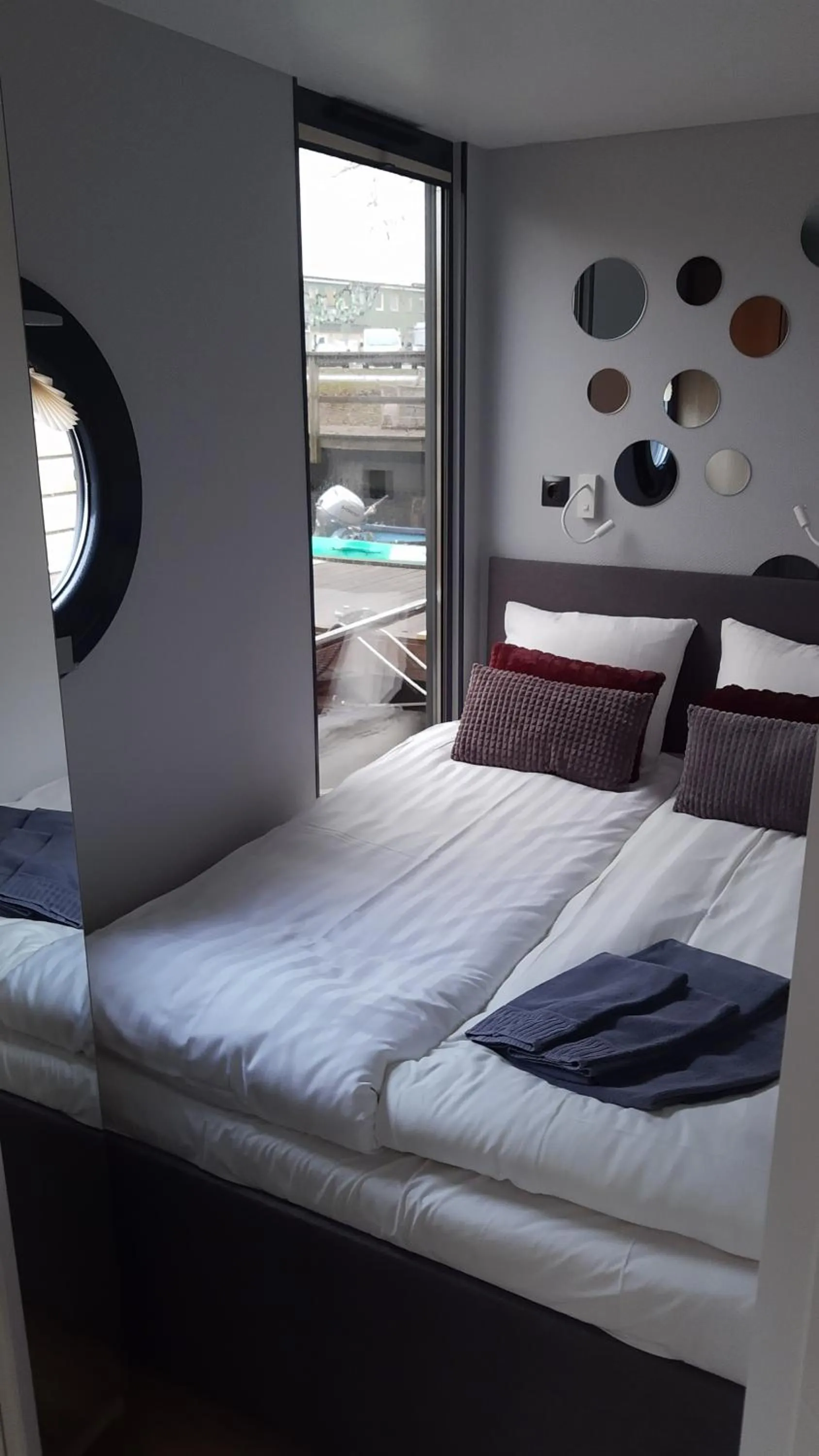 Bed in La Mare Resort